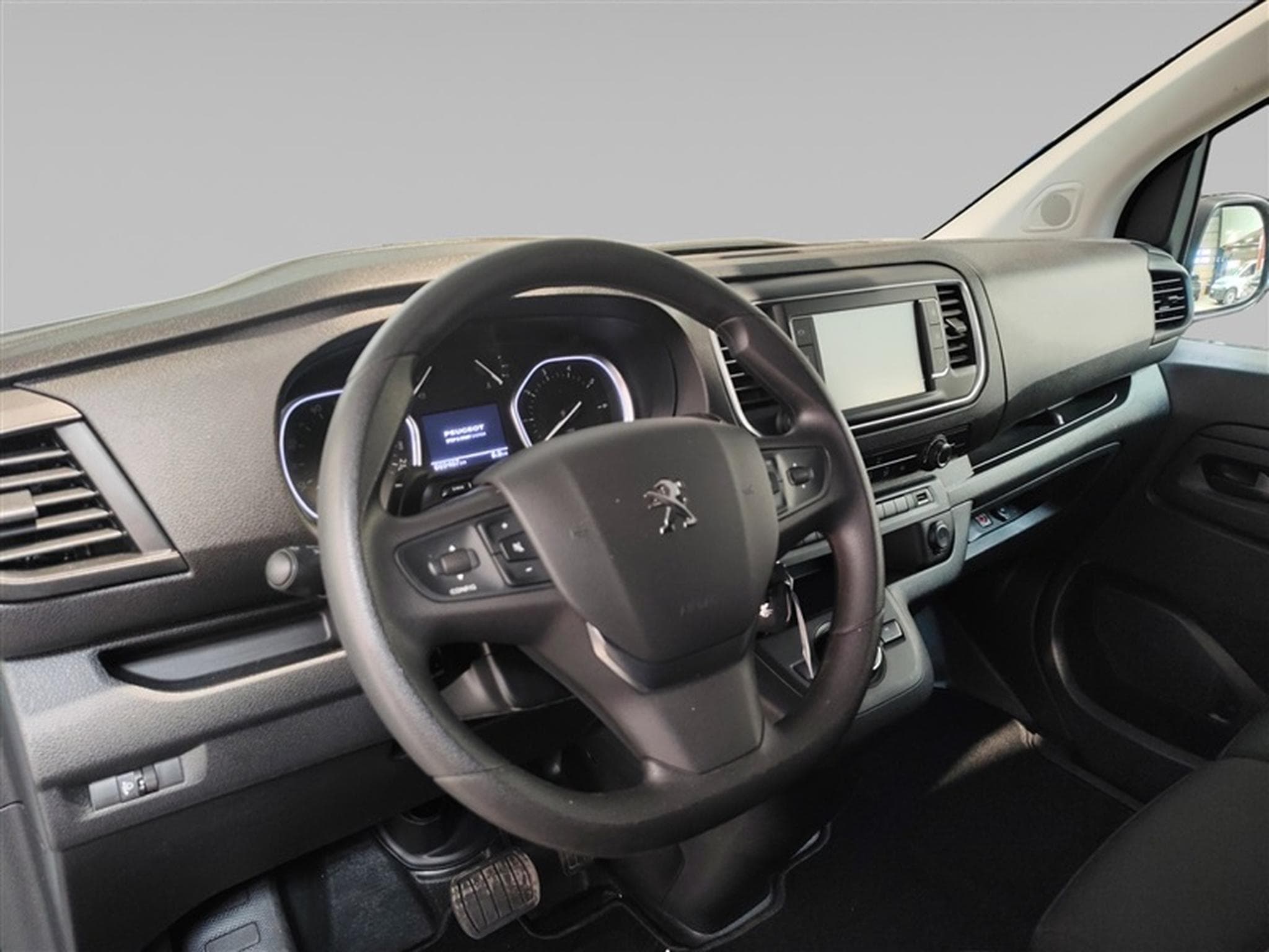 Peugeot Expert 2.0 BlueHDi L2  Premium EAT8 NAVI / CLIM / TEL (2023) - Foto 8