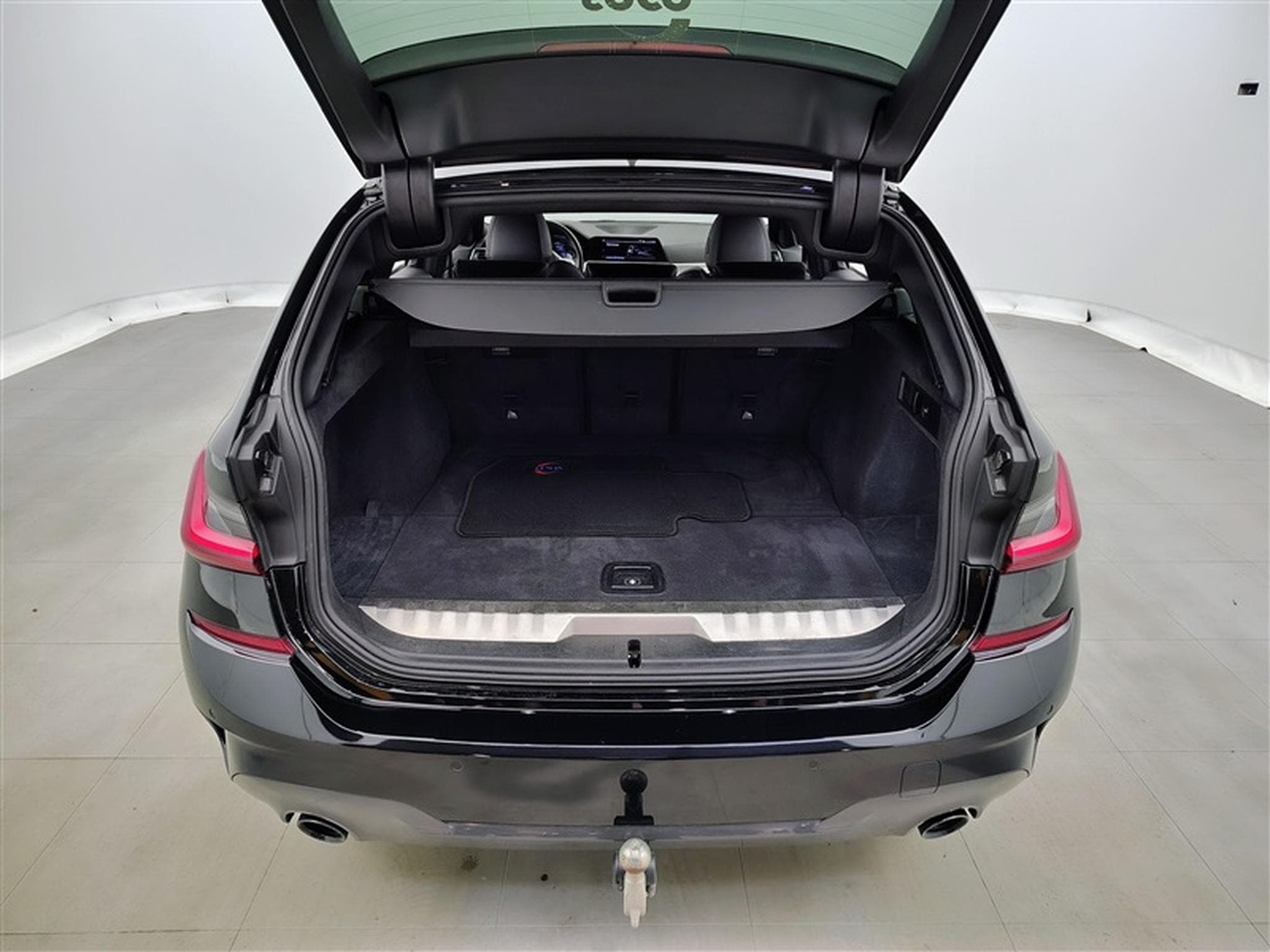 BMW 320 320eAS Pack M S-CUIR / NAVI COCKPIT / ALU18" (2022) - Foto 14