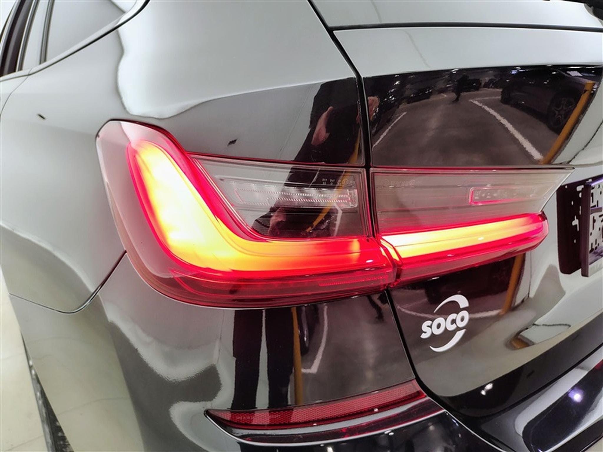 BMW 320 320eAS Pack M S-CUIR / NAVI COCKPIT / ALU18" (2022) - Foto 16