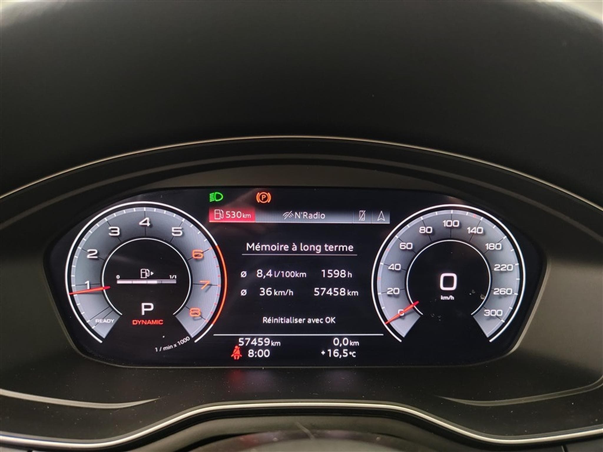 Audi A4 35 TFSI S tronic Cuir / Navi Cockpit / Led / PDC av+ar (2021) - Foto 10