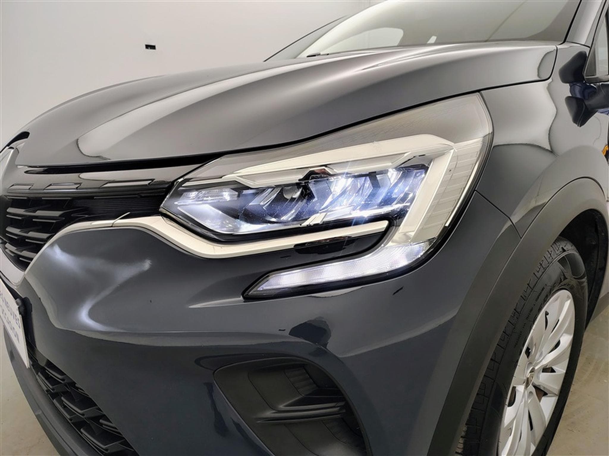 Renault Captur 1.0 TCe Life (2020) - Foto 15