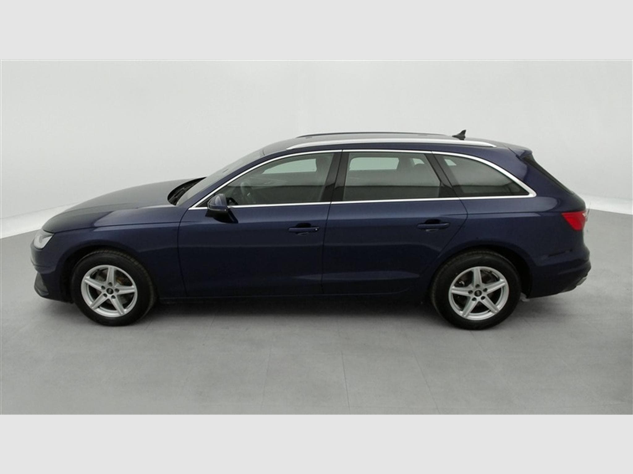 Audi A4 Avant 35 TFSI Business Edition S tronic/NAVI/LED/JA16/PDC (2021) - Foto 3