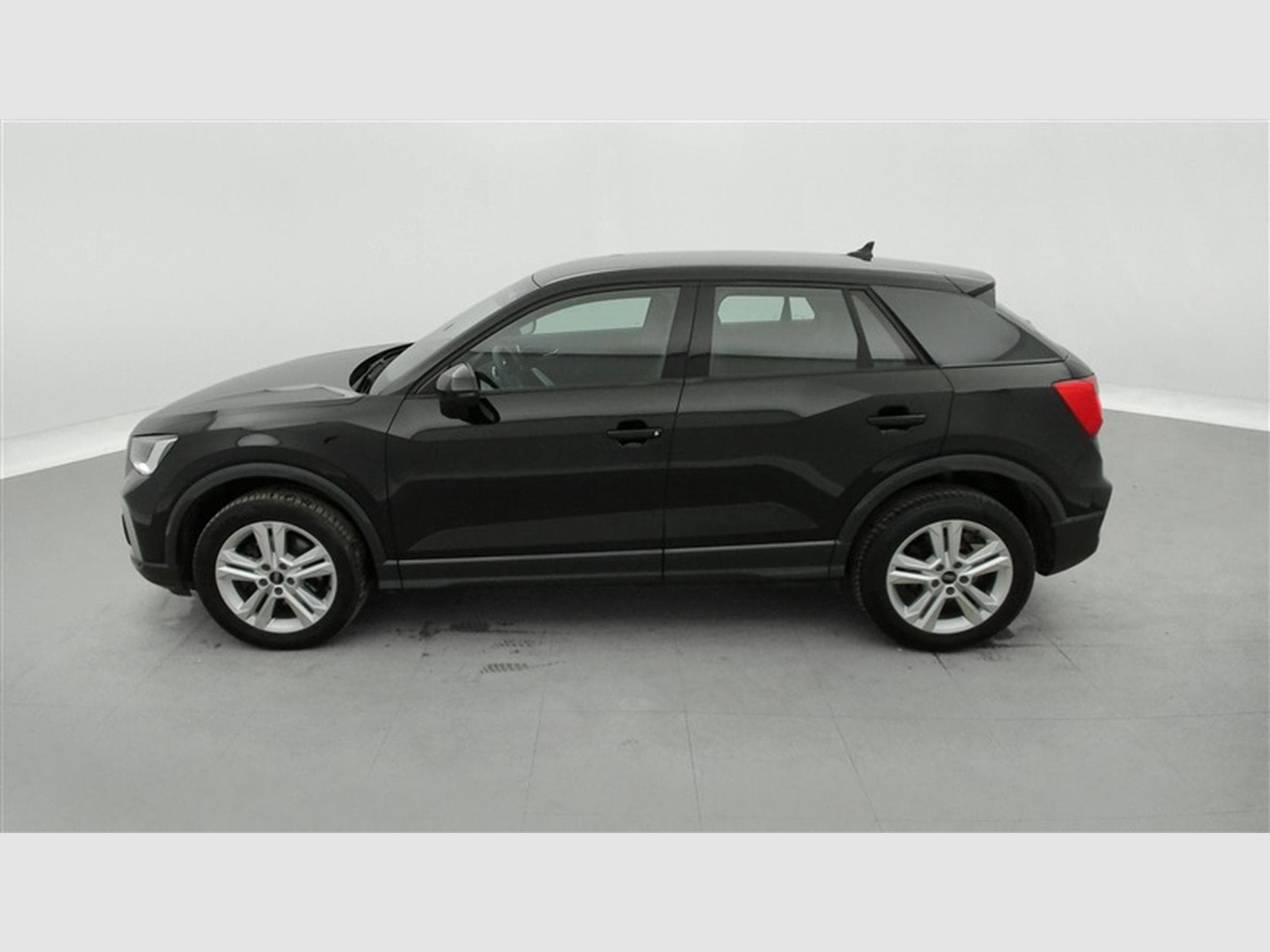 Audi Q2 35 TDi Sport Edition S tronic (2023) - Foto 3