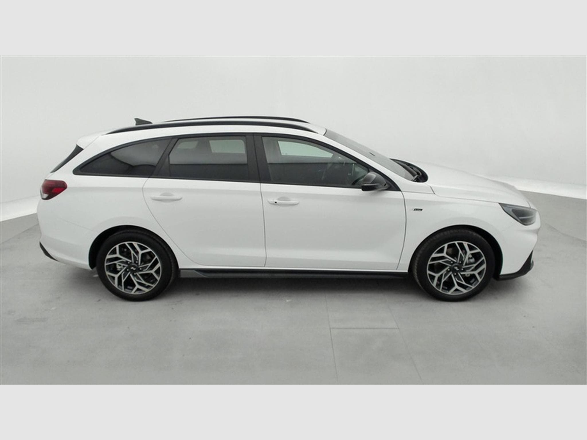 Hyundai i30 Combi 1.0 T-GDi 115cv N-Line NAVI / FULL LED / CAMERA / JA17 (2026) - Foto 25