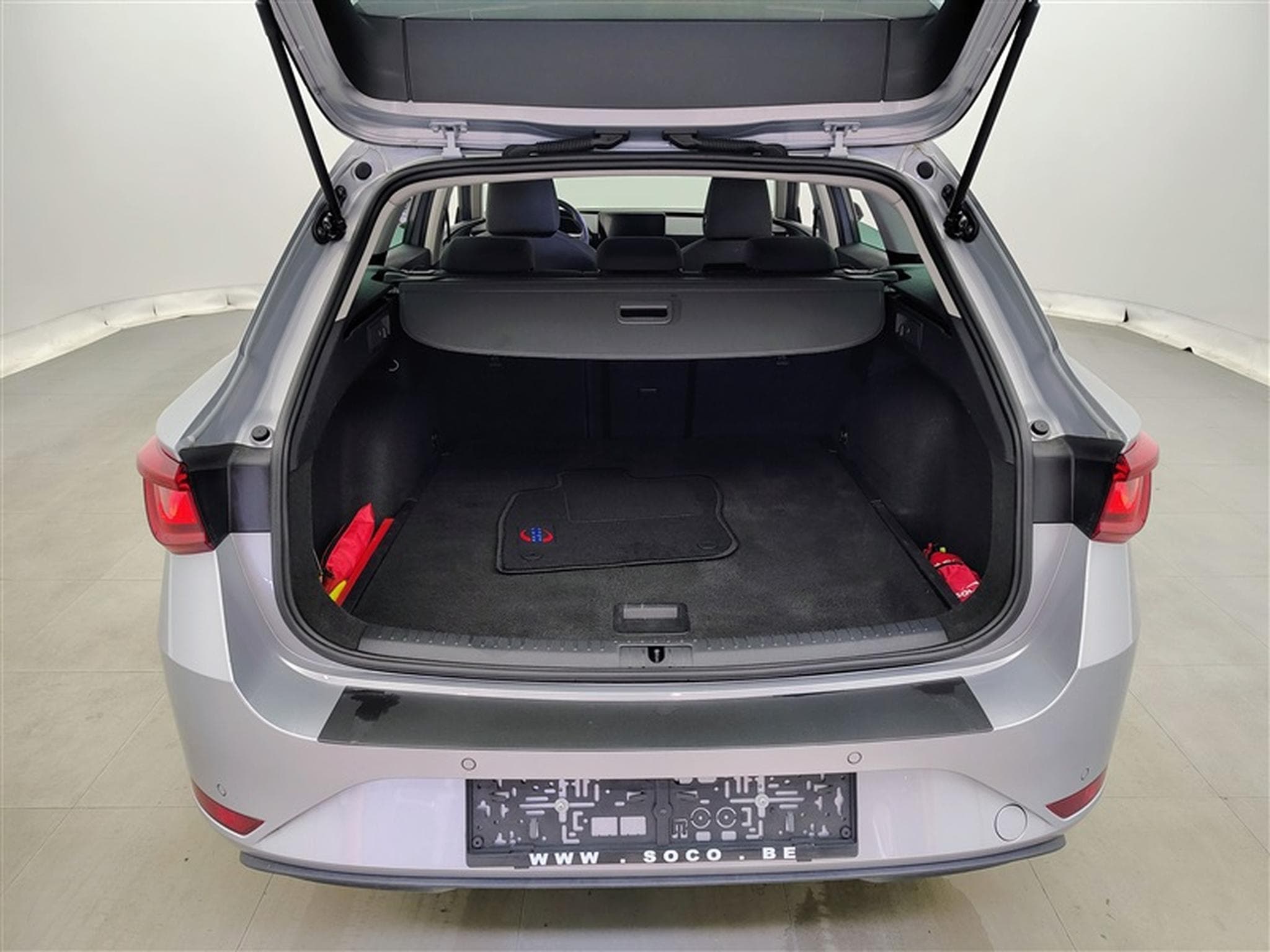 Seat Leon 1.0 EcoTSI Move! NAVI/LED/JA16/PDC AV AR (2023) - Foto 14