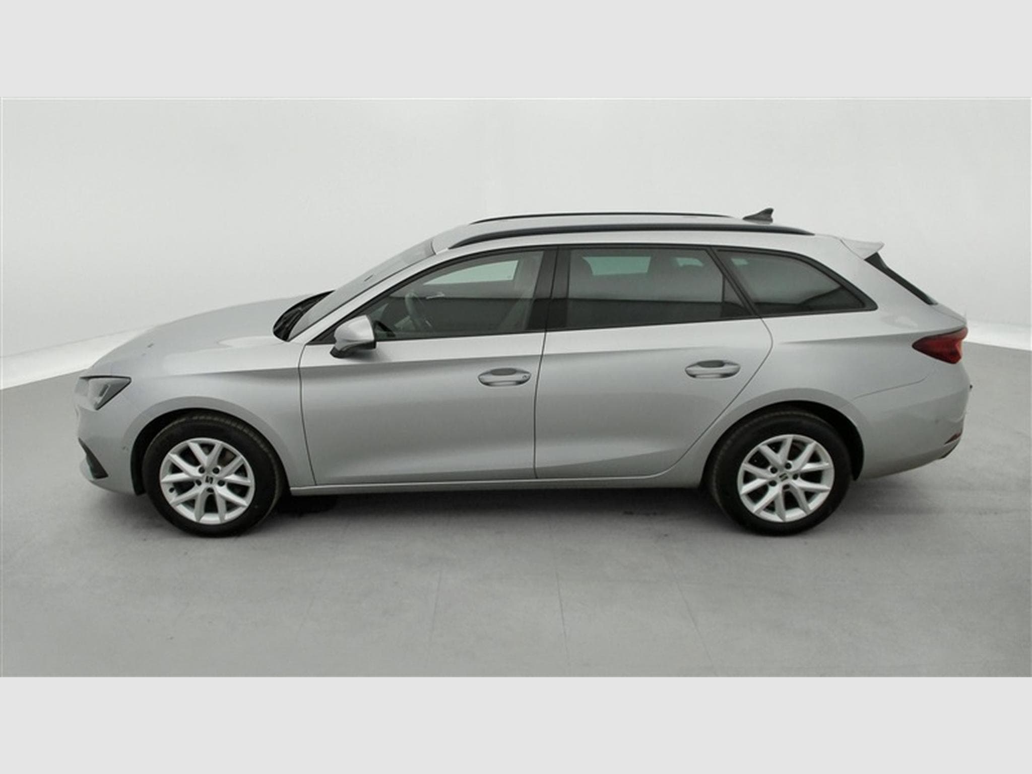 Seat Leon 1.0 EcoTSI Move! NAVI/LED/JA16/PDC AV AR (2023) - Foto 3