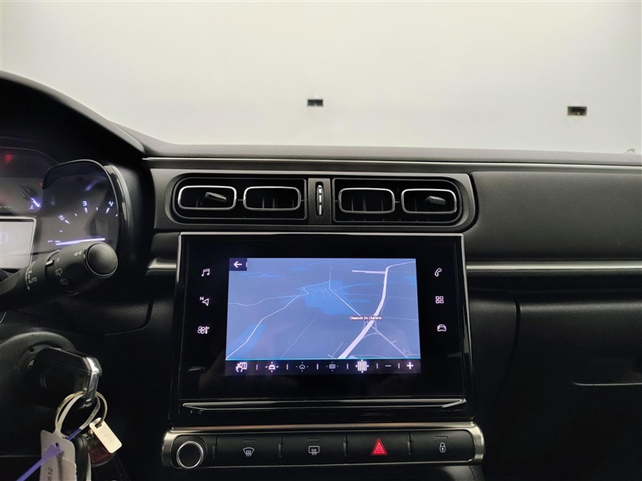 Citroen C3 1.2i PureTech Shine S&S (EU6.4) (2023) - Foto 11