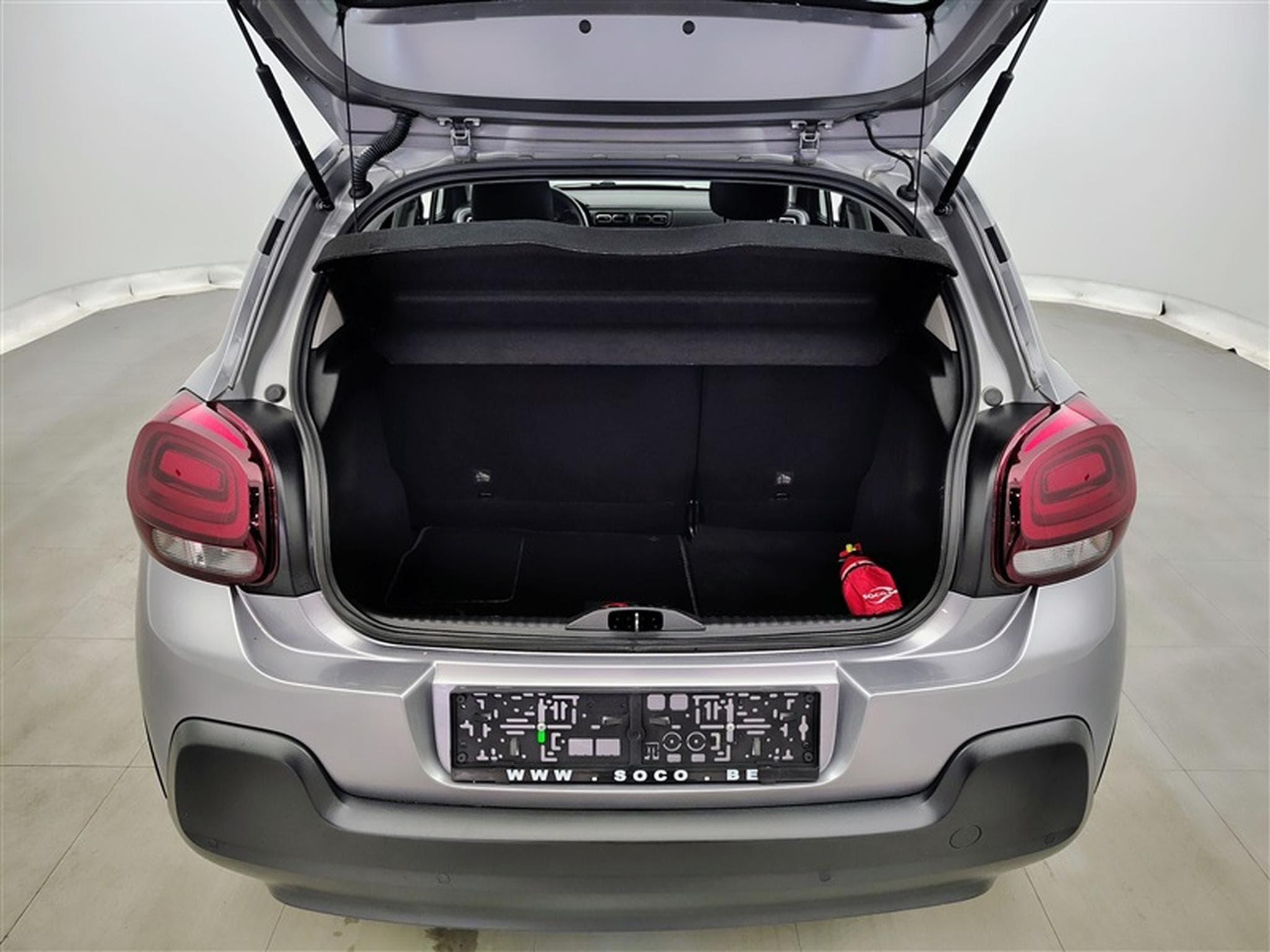 Citroen C3 1.2i PureTech Shine S&S (EU6.4) (2023) - Foto 14