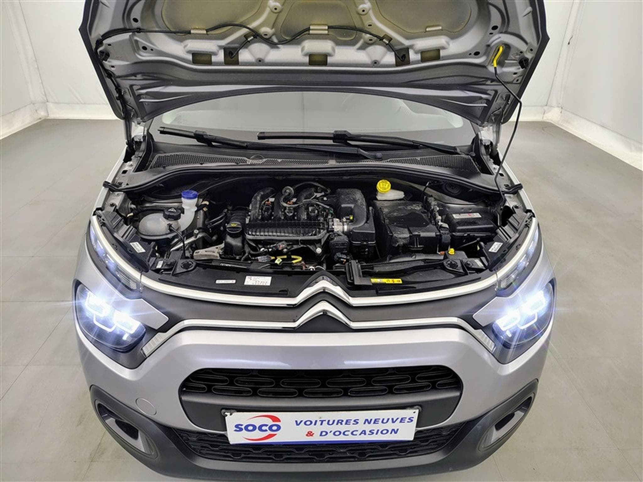Citroen C3 1.2i PureTech Shine S&S (EU6.4) (2023) - Foto 17