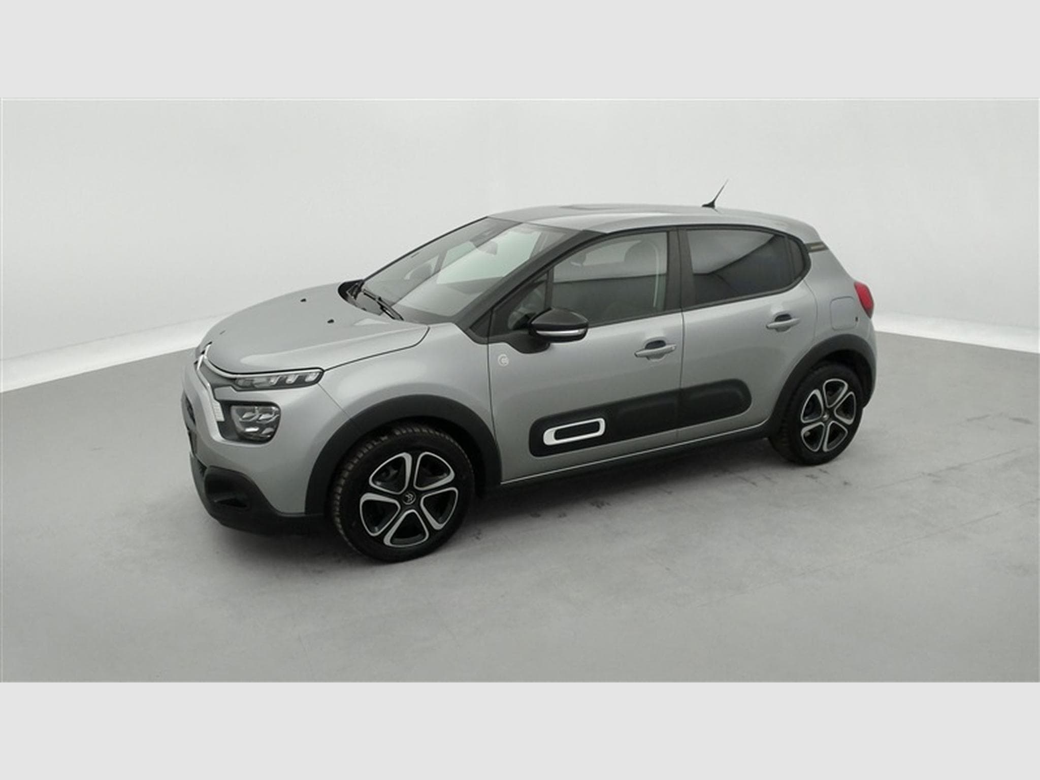 Citroen C3 1.2i PureTech Shine S&S (EU6.4) (2023) - Foto 19