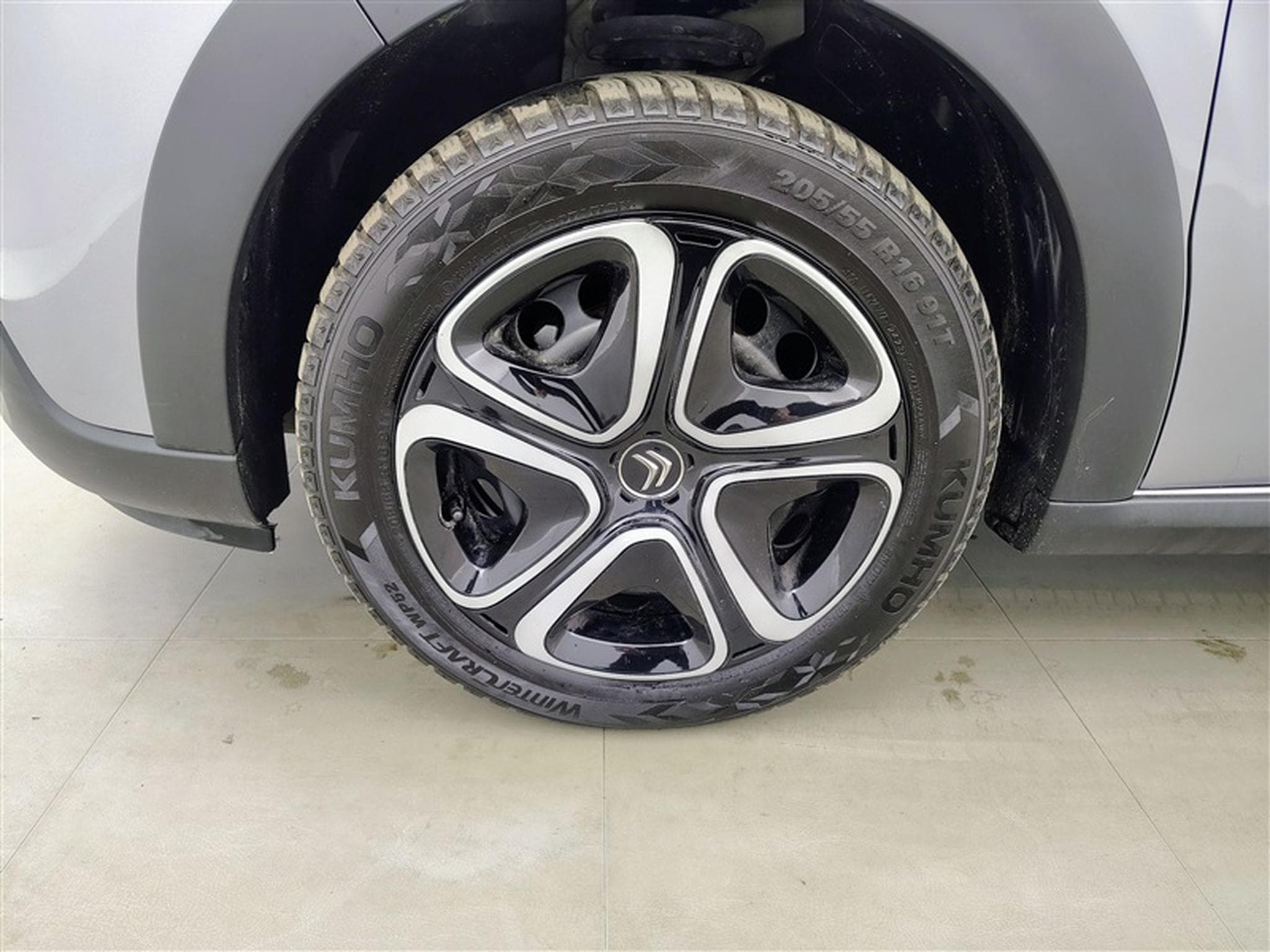 Citroen C3 1.2i PureTech Shine S&S (EU6.4) (2023) - Foto 6