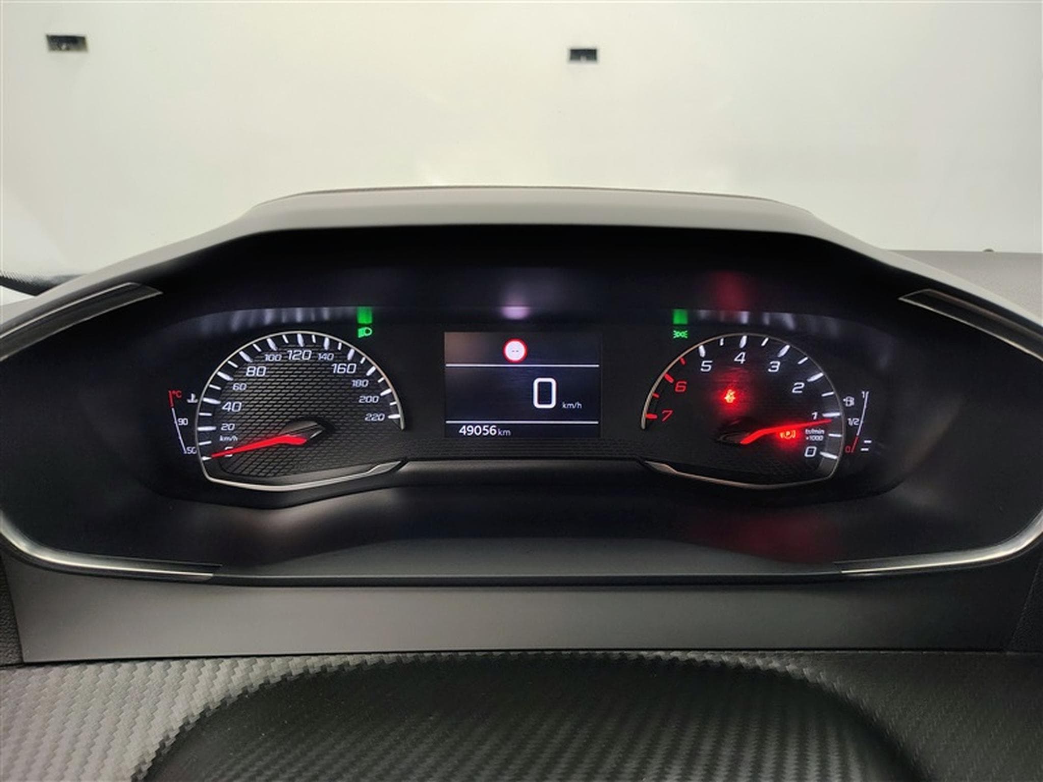 Peugeot 2008 1.2 PureTech 130Cv Style (2022) - Photo 10