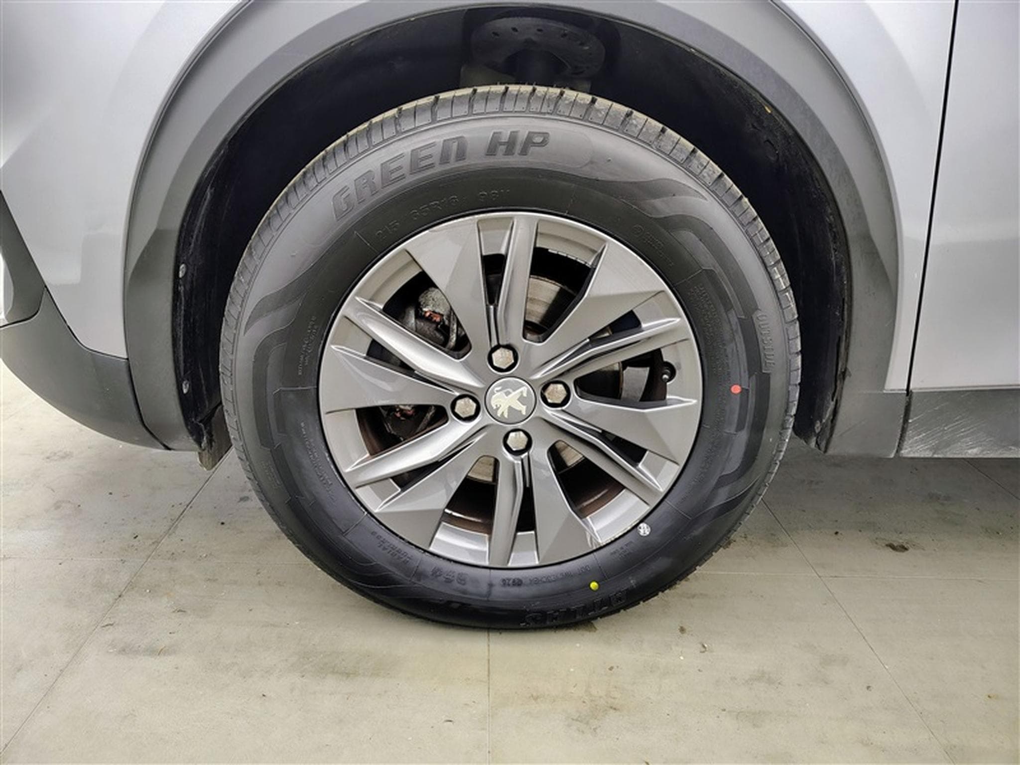 Peugeot 2008 1.2 PureTech 130Cv Style (2022) - Photo 6