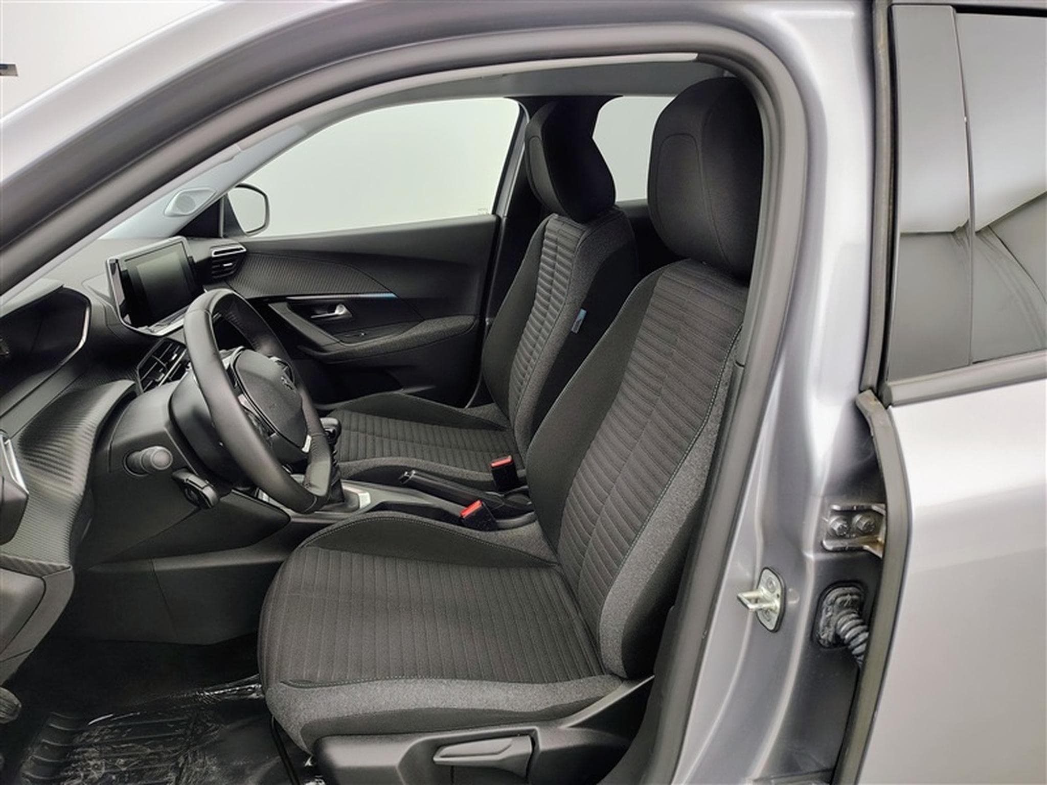 Peugeot 2008 1.2 PureTech 130Cv Style (2022) - Photo 7