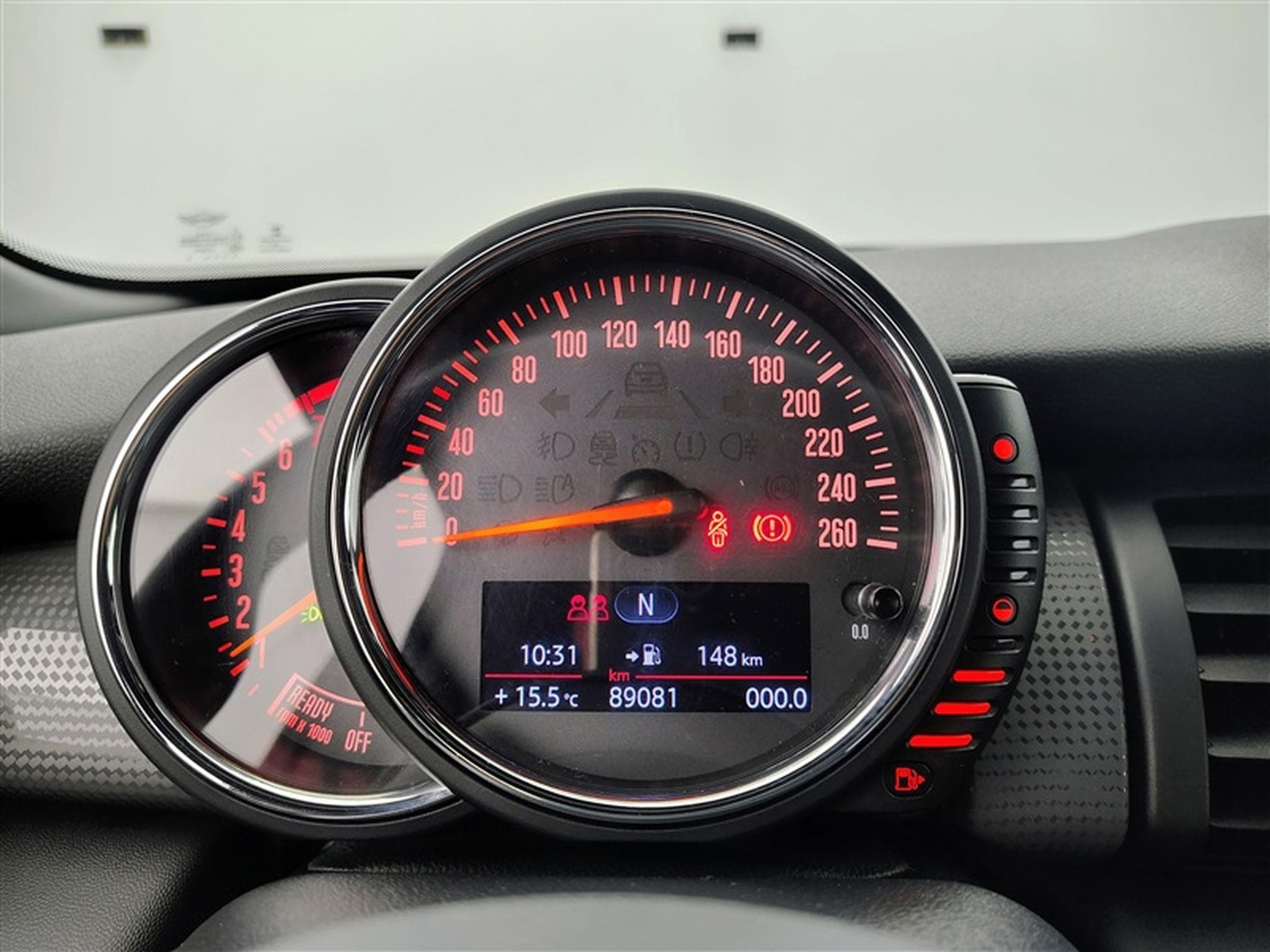 MINI Cooper Mini 1.2 One (2017) - Photo 10