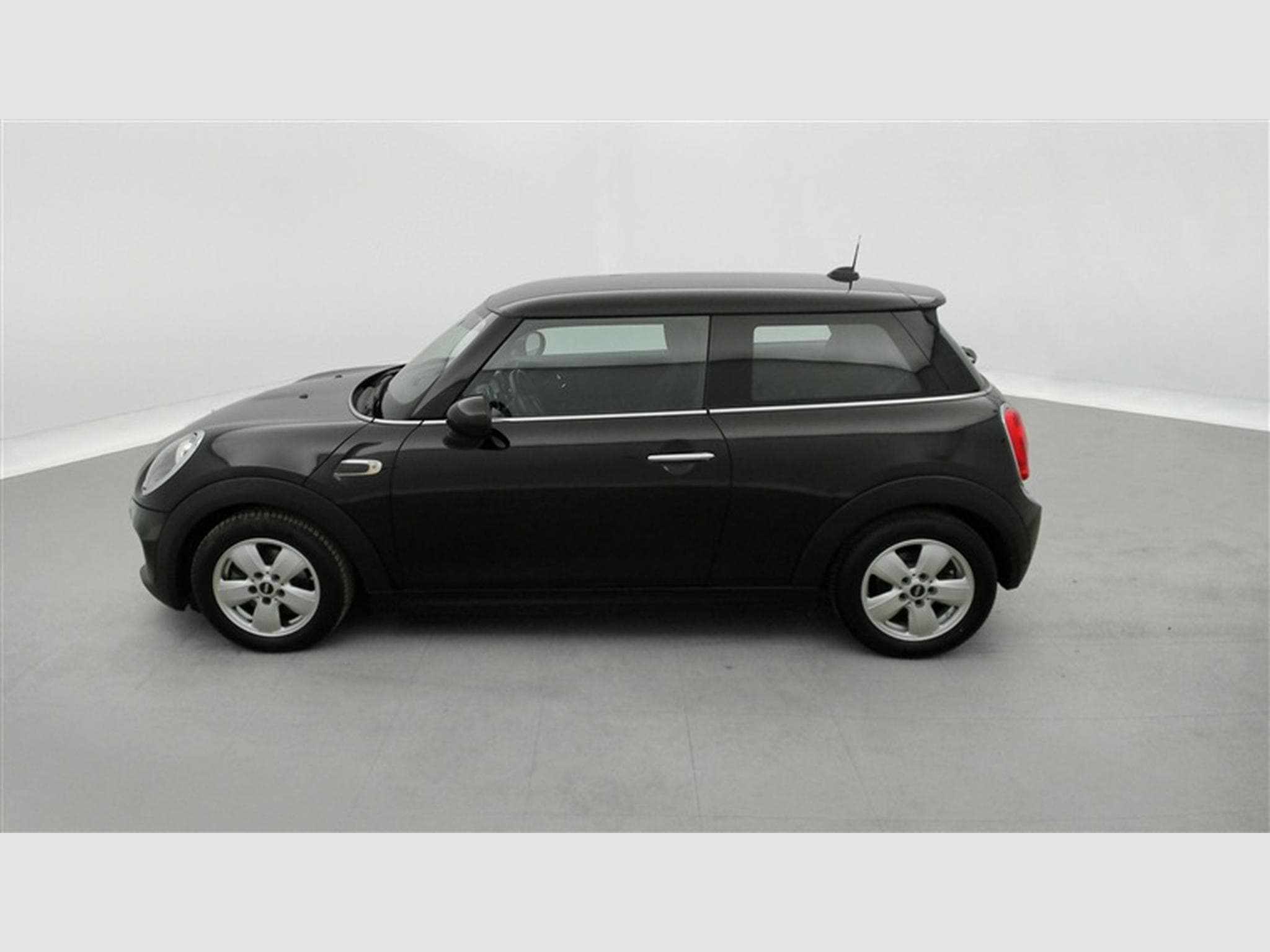 MINI Cooper Mini 1.2 One (2017) - Photo 3