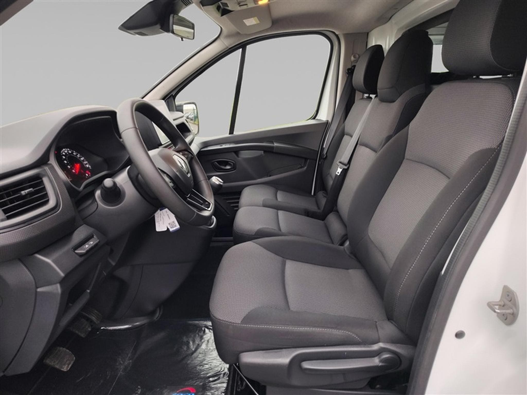Renault Trafic 2.0 dCi 27 L1H1 Confort NAVI / CLIM / TEL (2022) - Photo 7