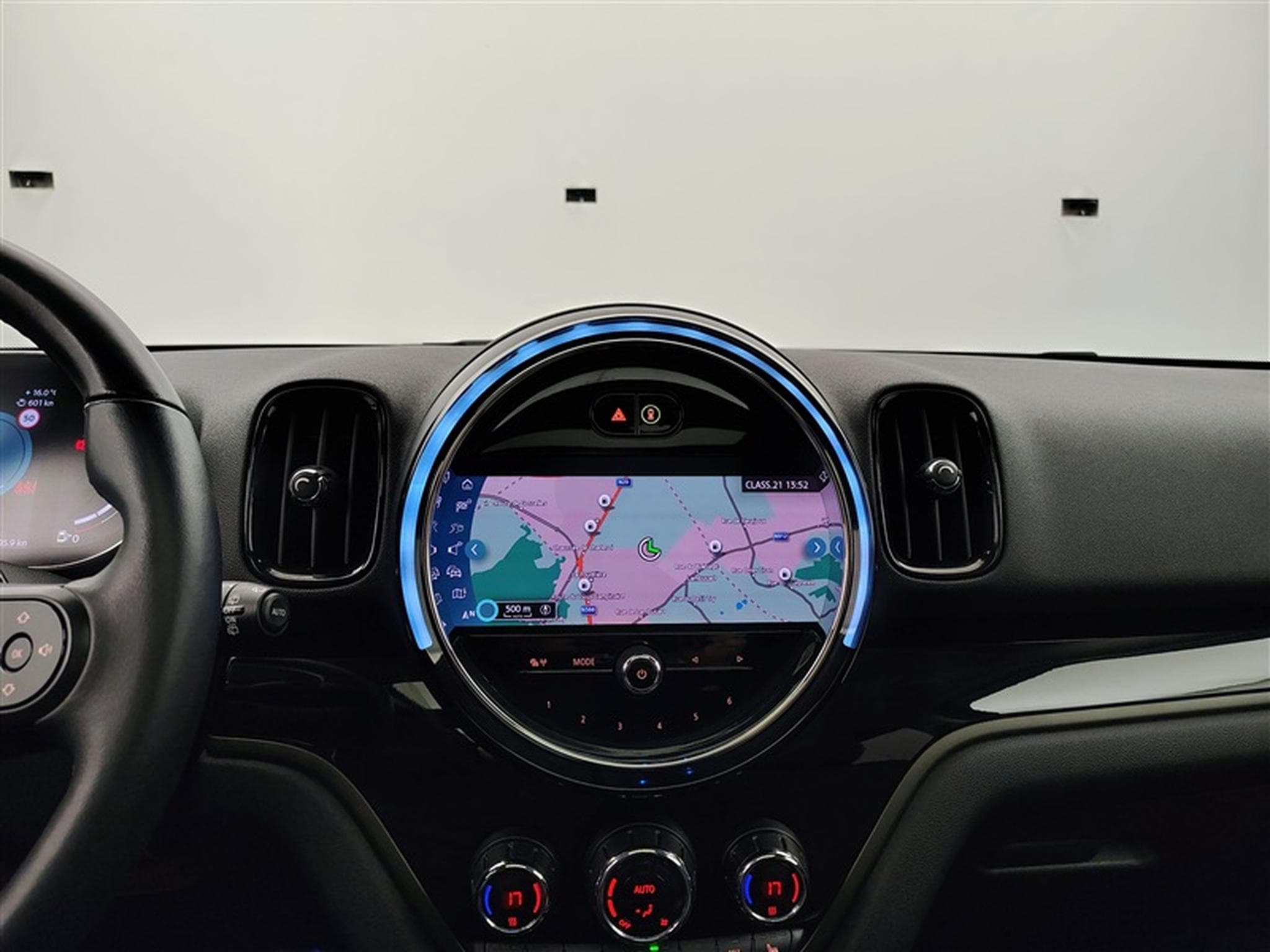 MINI Countryman 1.5iA Cooper NAVI / PANO / CAMERA / CARPLAY / FULL LED (2023) - Photo 11