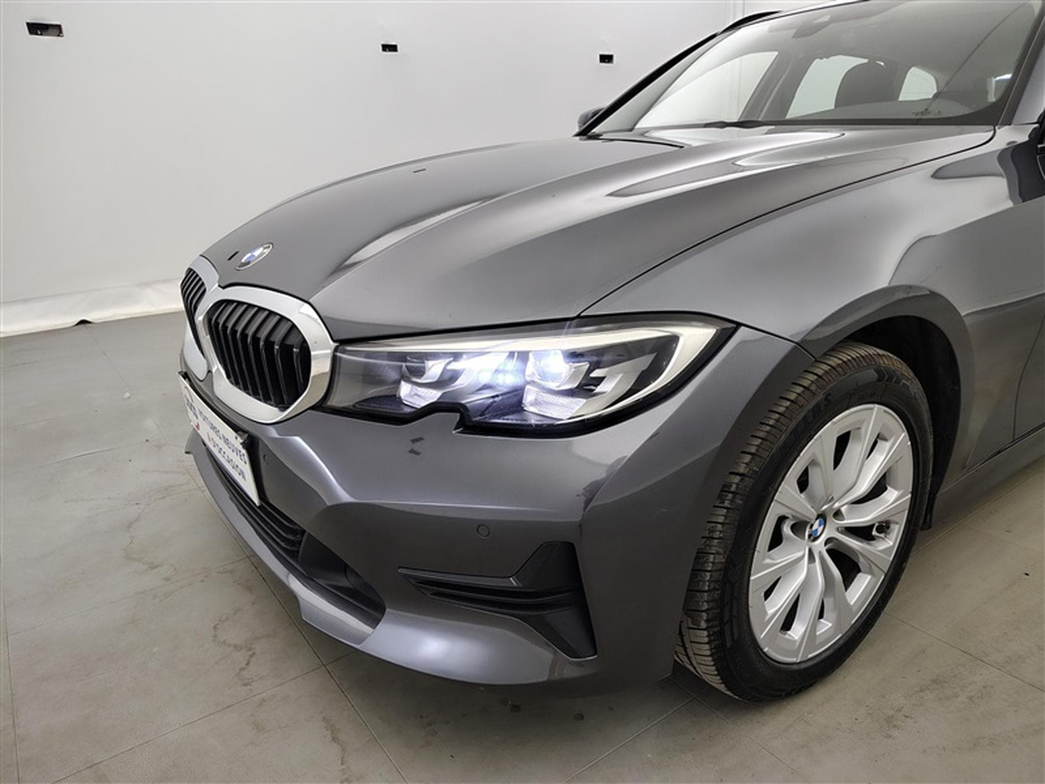 BMW 318 318iA Business NAVI/LED/JA17/PDC AV AR (2021) - Foto 15