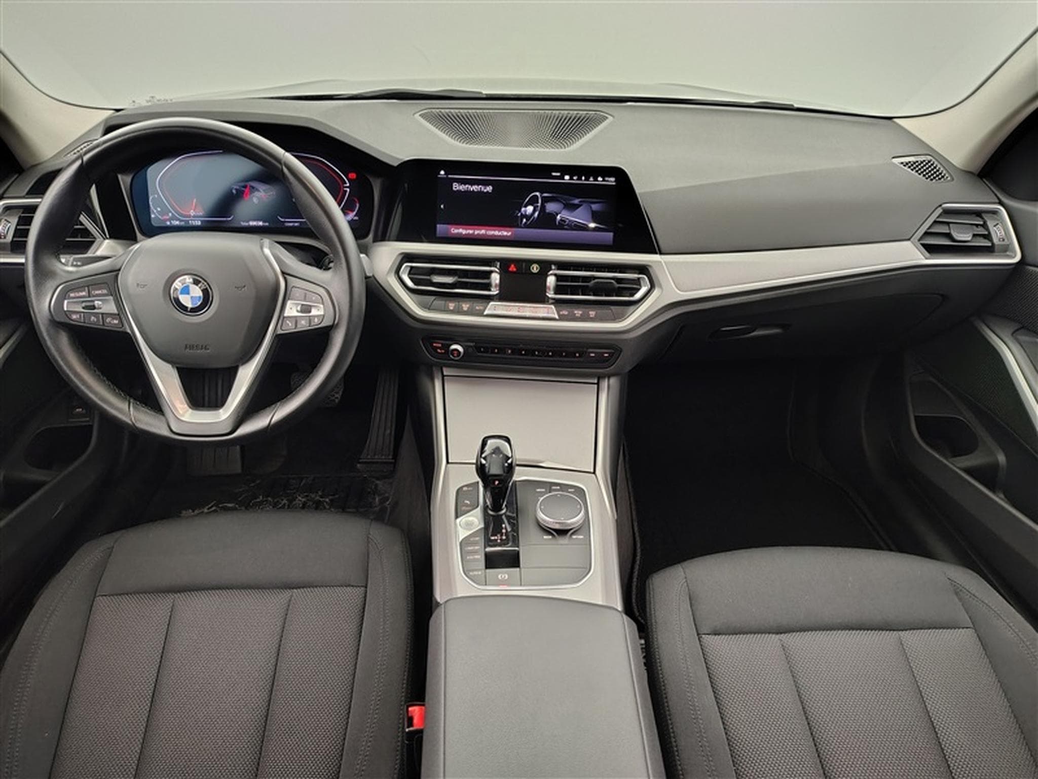 BMW 318 318iA Business NAVI/LED/JA17/PDC AV AR (2021) - Foto 8