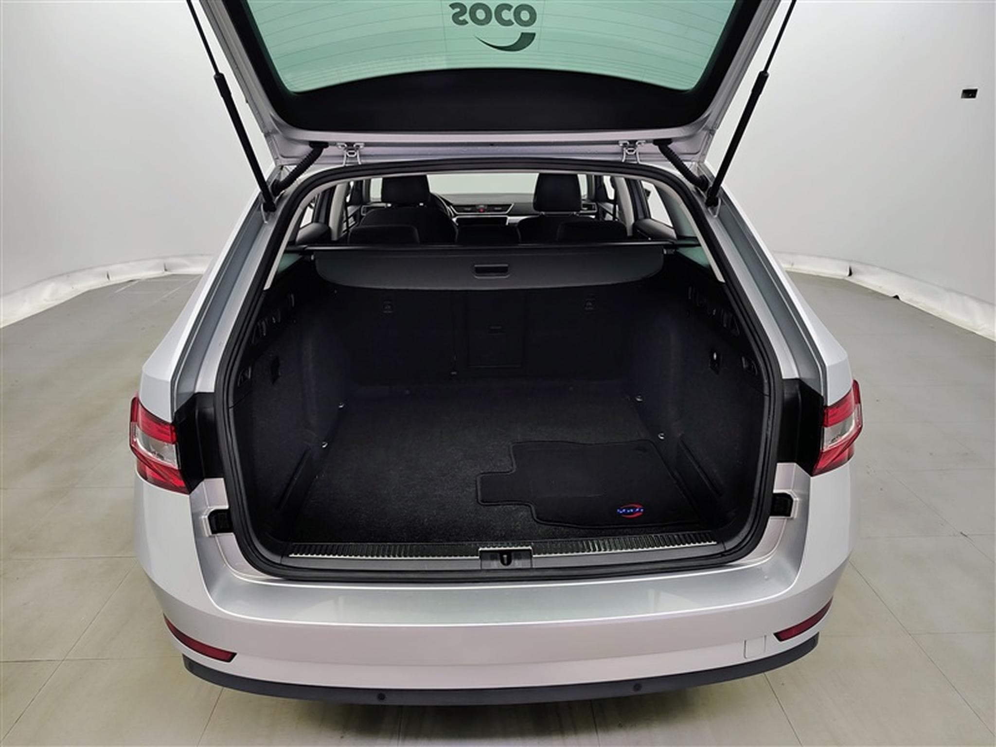 Skoda Superb 1.5 TSI ACT Clever+ DSG (2023) - Photo 14