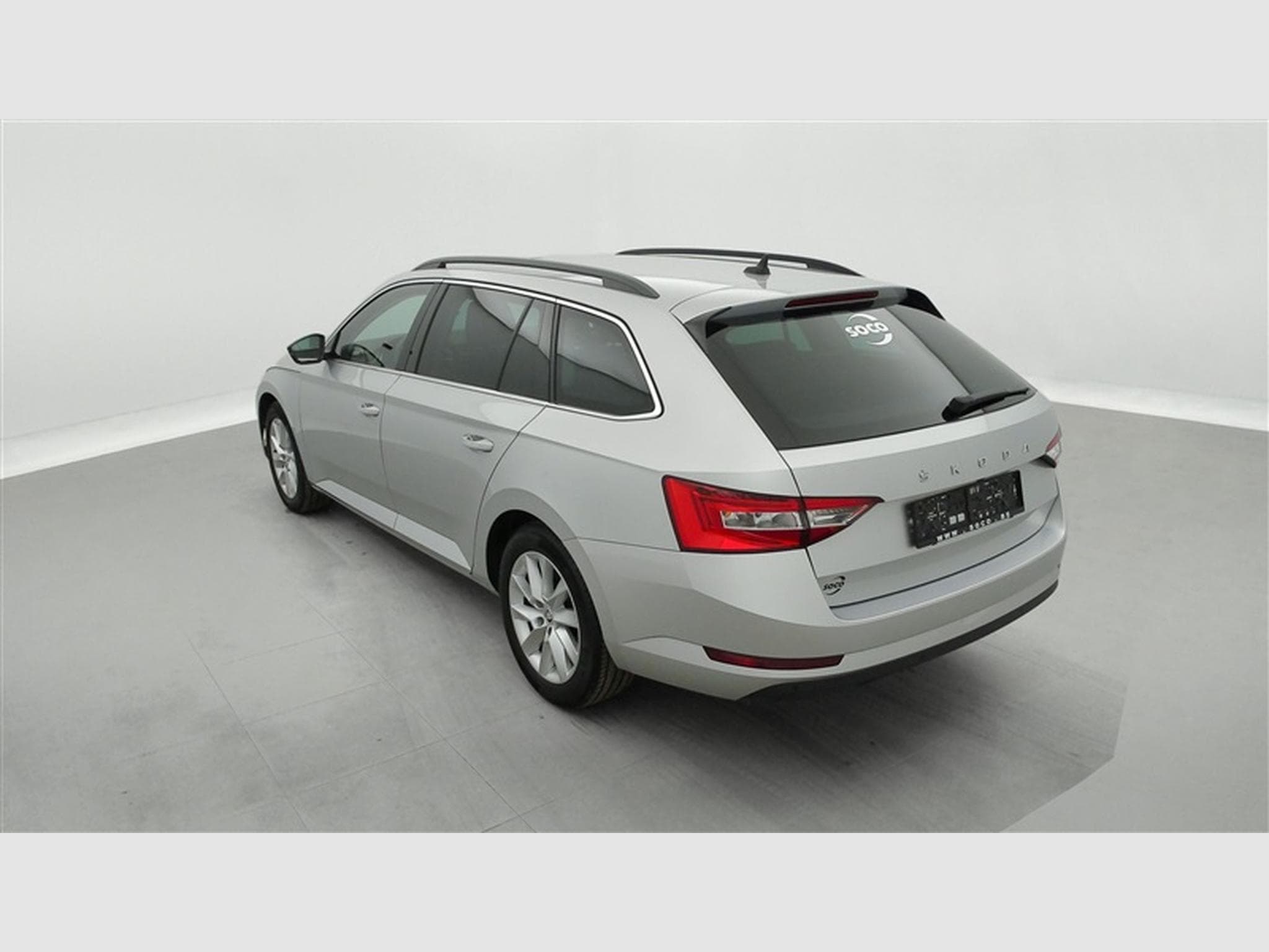 Skoda Superb 1.5 TSI ACT Clever+ DSG (2023) - Photo 2