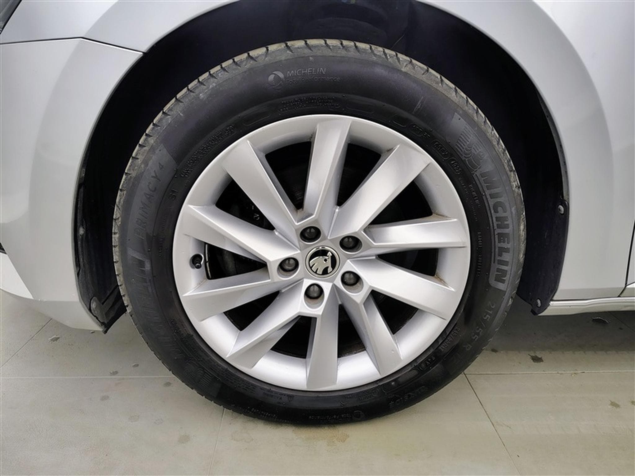 Skoda Superb 1.5 TSI ACT Clever+ DSG (2023) - Photo 6