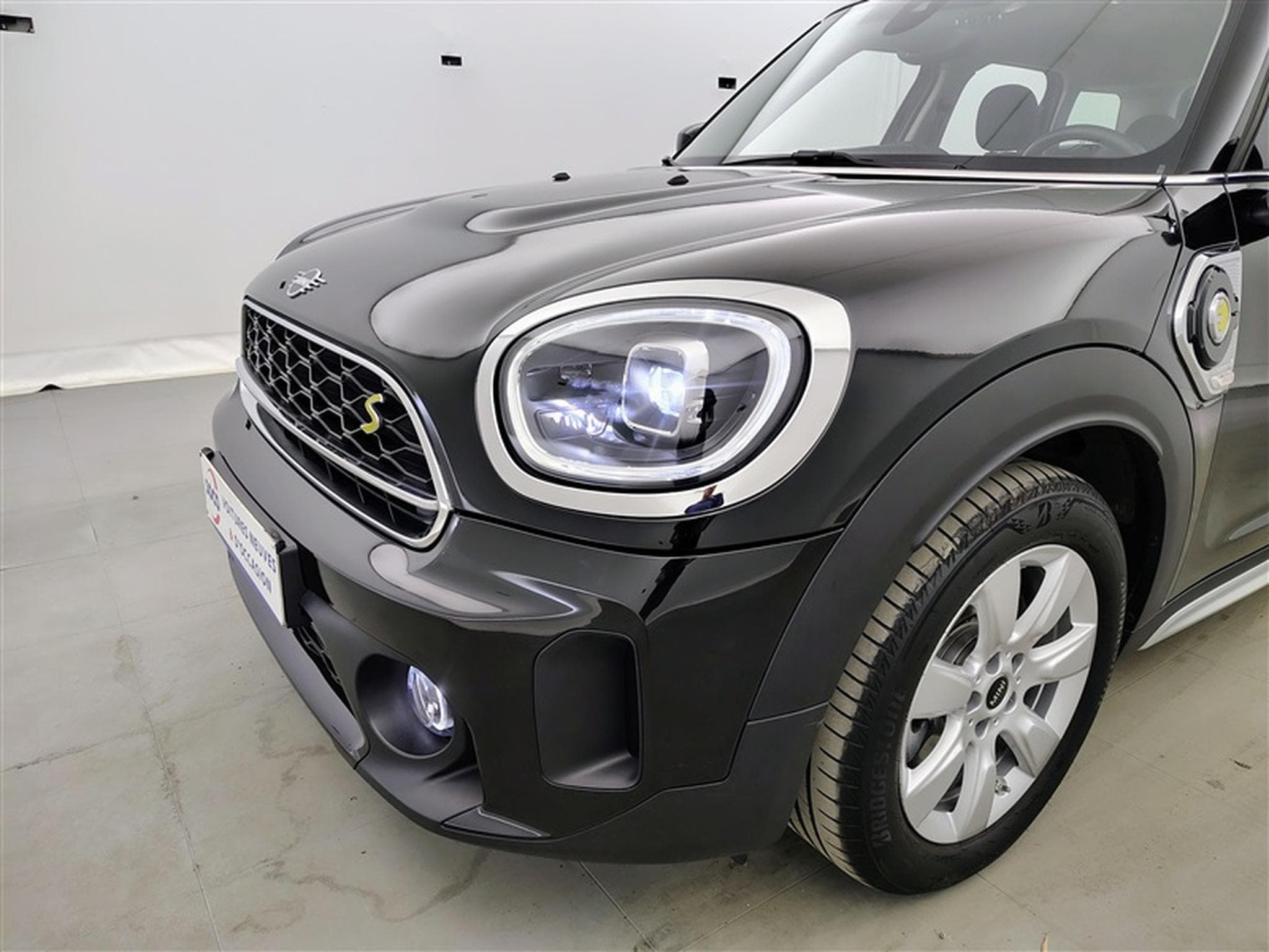 MINI Countryman SE All4 1.5A PHEV Cooper SE ALL4/NAVI/FULL LED/JA17/PDC (2023) - Foto 15
