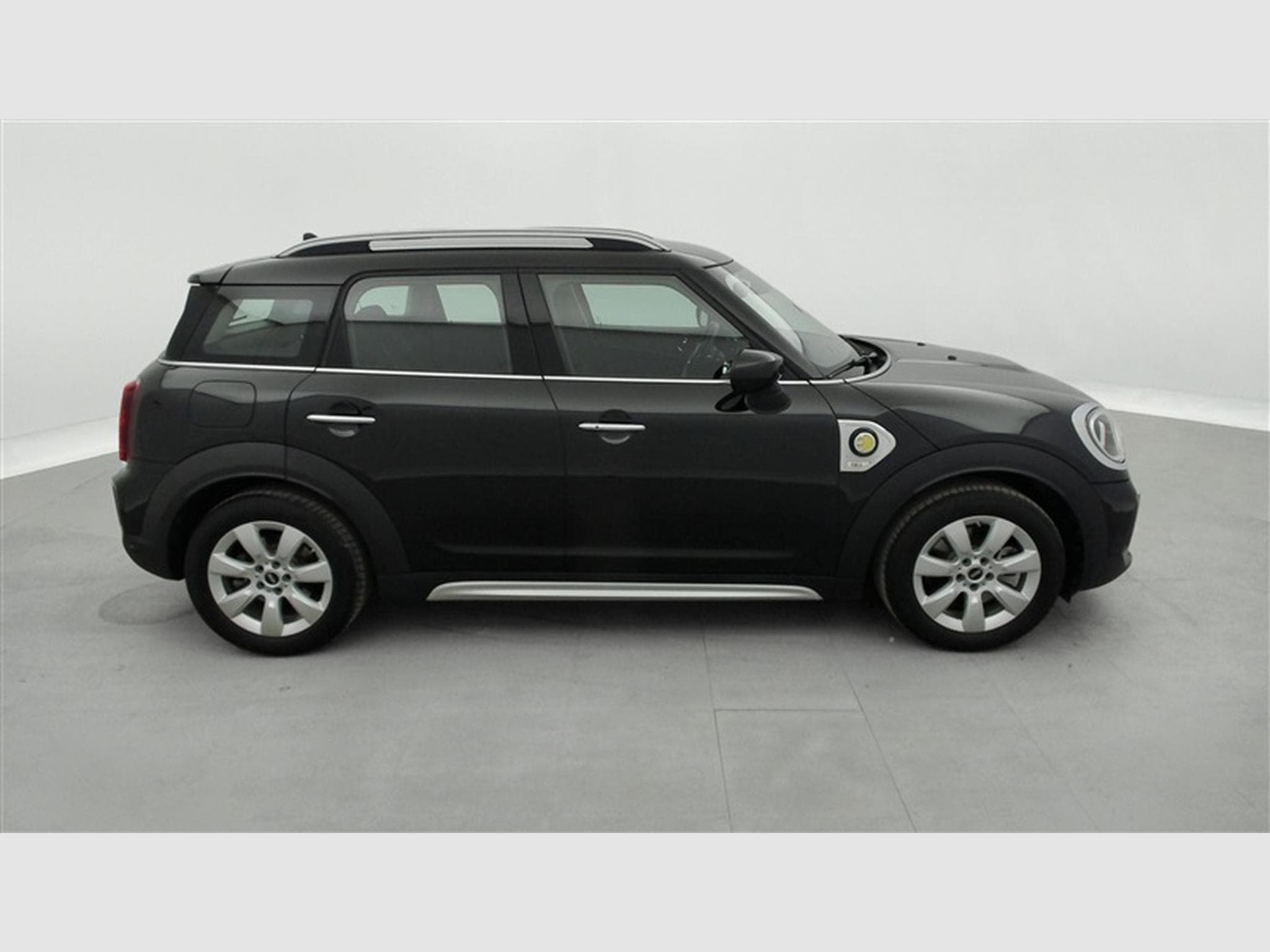 MINI Countryman SE All4 1.5A PHEV Cooper SE ALL4/NAVI/FULL LED/JA17/PDC (2023) - Foto 25