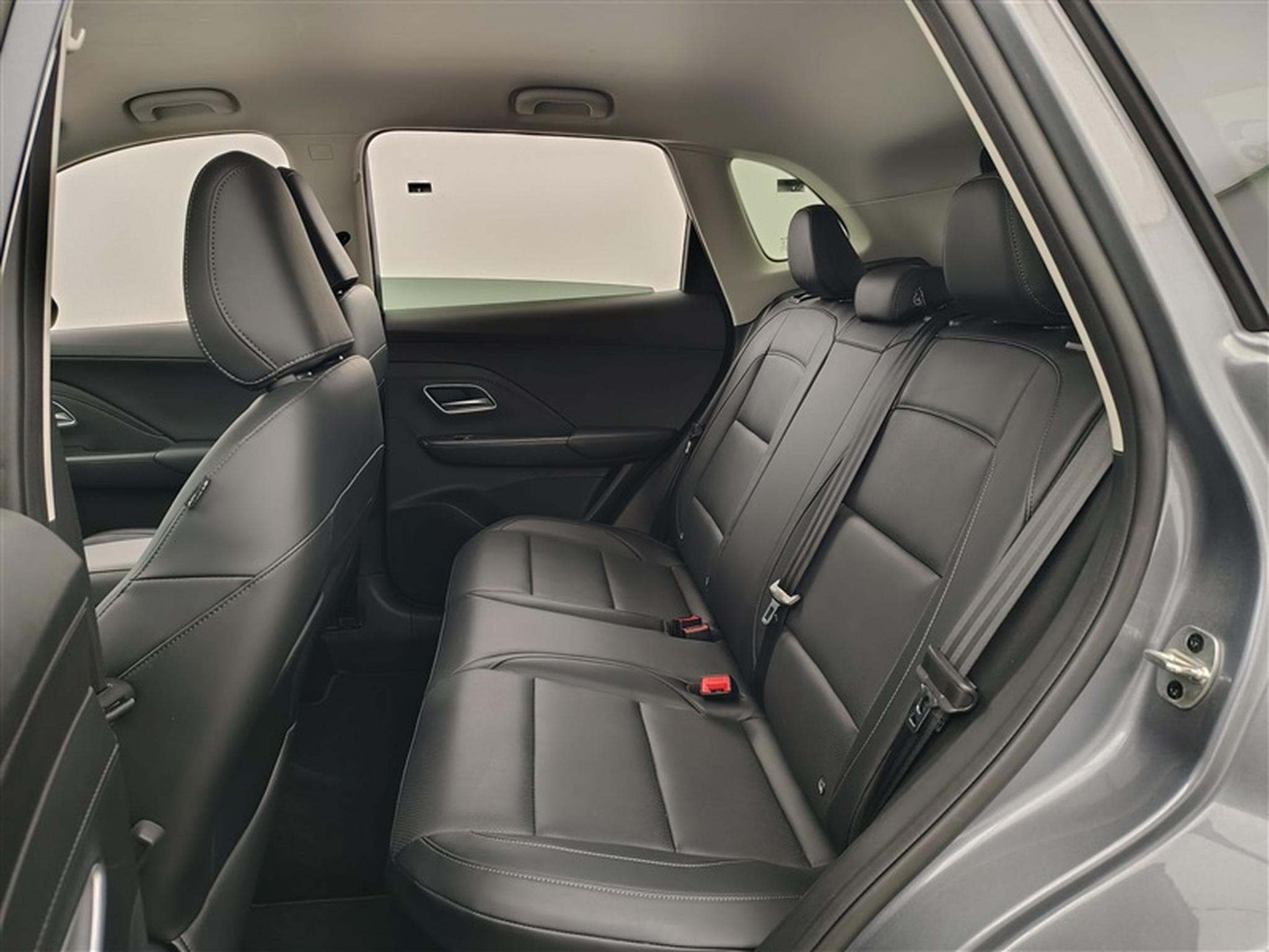 MG ZS 1.5 Hybrid+ Luxury NAVI / FULL LED / CUIR / CAMERA / JA 17" (2025) - Photo 13