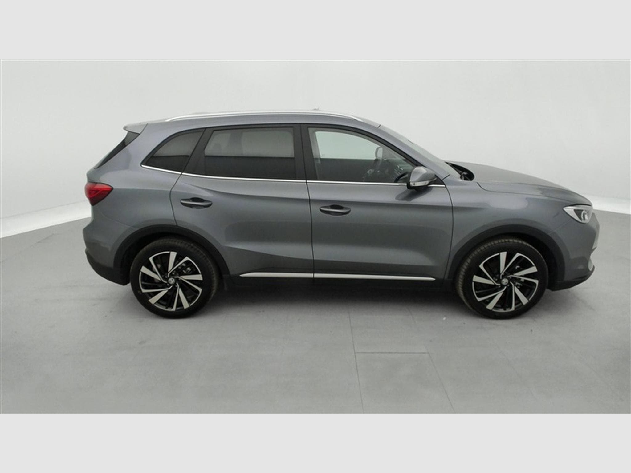 MG ZS 1.5 Hybrid+ Luxury NAVI / FULL LED / CUIR / CAMERA / JA 17" (2025) - Photo 24