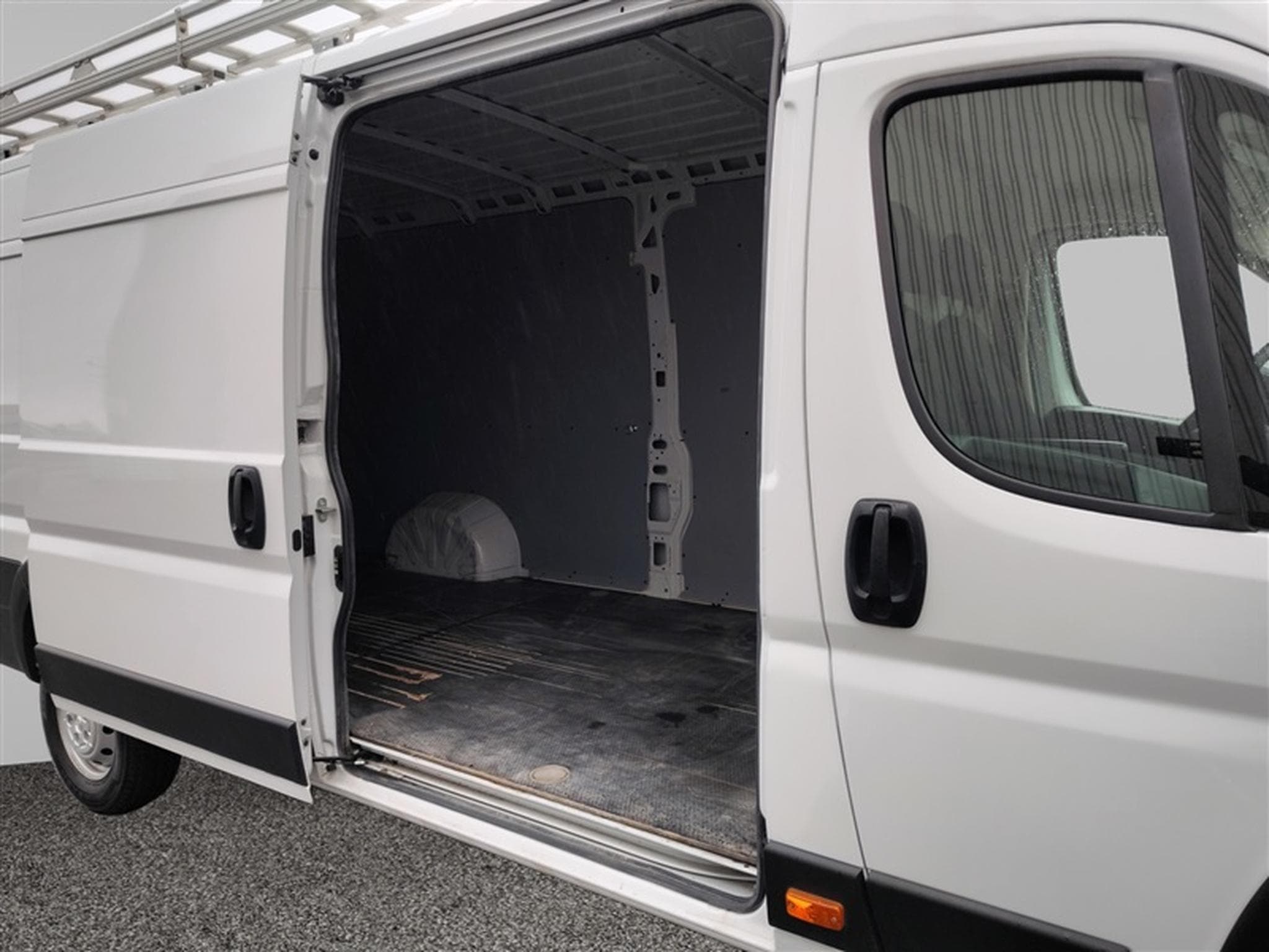 Peugeot Boxer 2.2 BlueHDi 140cv L4H2 NAVI + GALERIE+ECHELLE (2023) - Photo 14