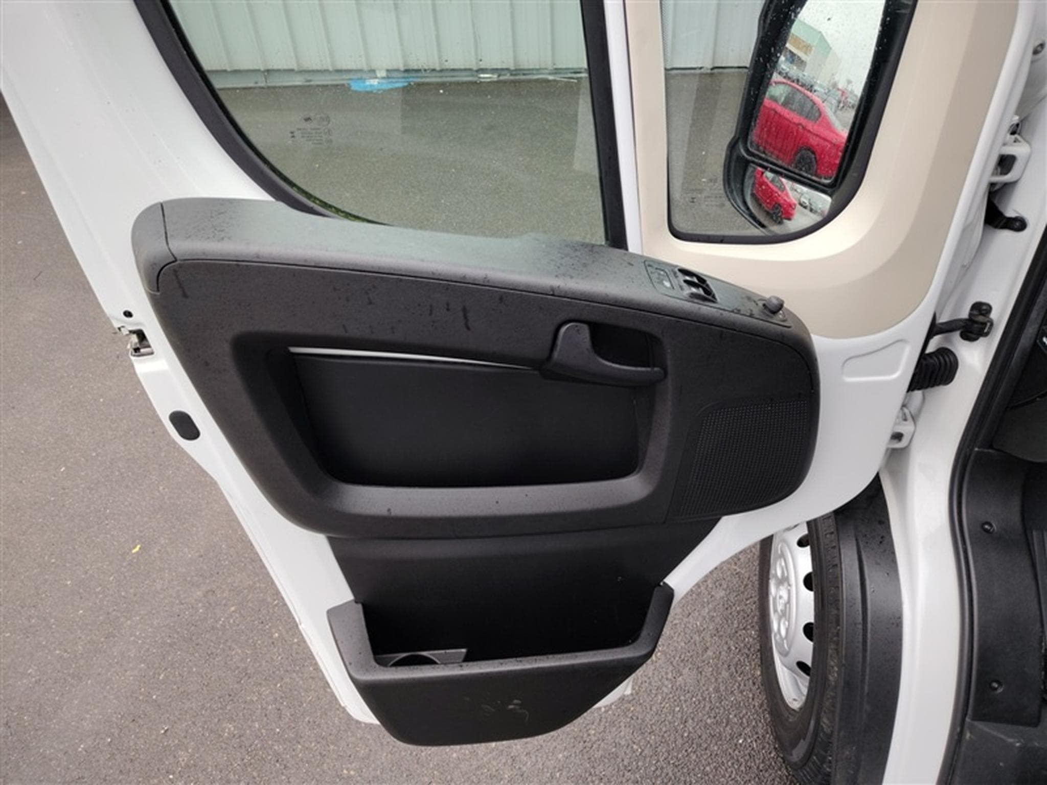 Peugeot Boxer 2.2 BlueHDi 140cv L4H2 NAVI + GALERIE+ECHELLE (2023) - Photo 17