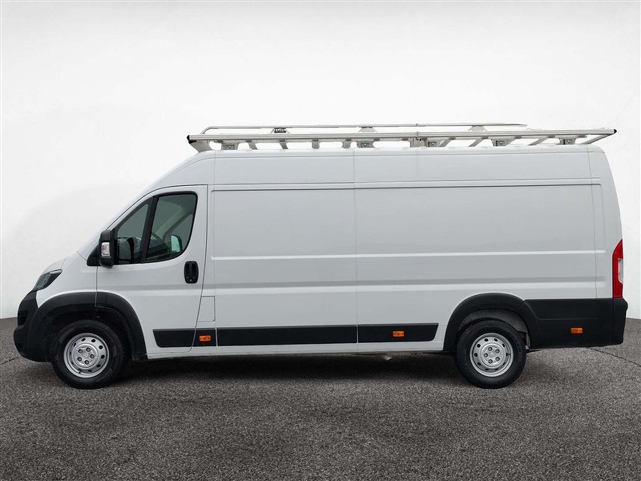 Peugeot Boxer 2.2 BlueHDi 140cv L4H2 NAVI + GALERIE+ECHELLE (2023) - Photo 3