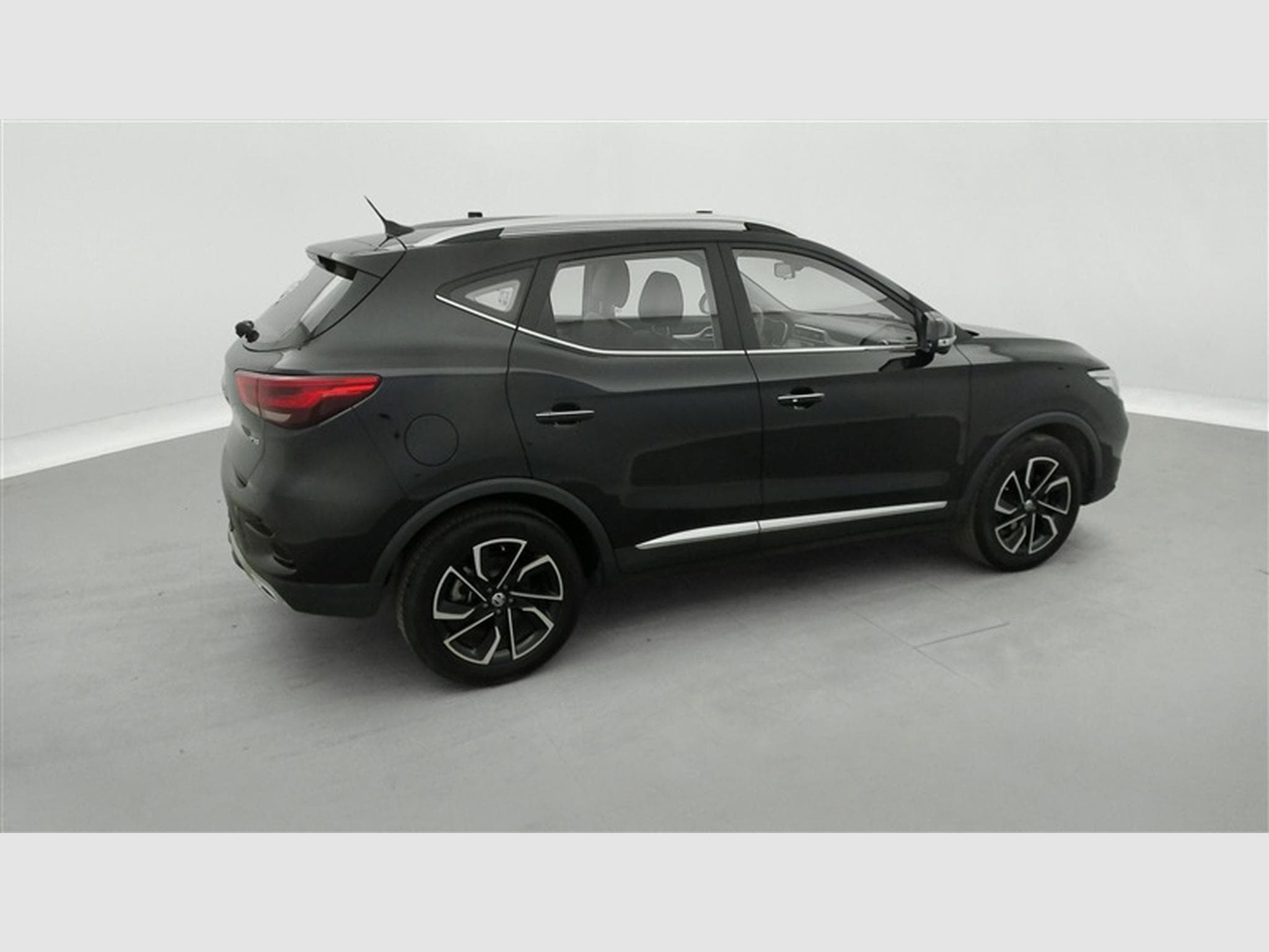 MG ZS 1.0 T-GDi 110cv AUTO Luxury NAVI / FULL LED / CUIR / CAMERA (2024) - Photo 25