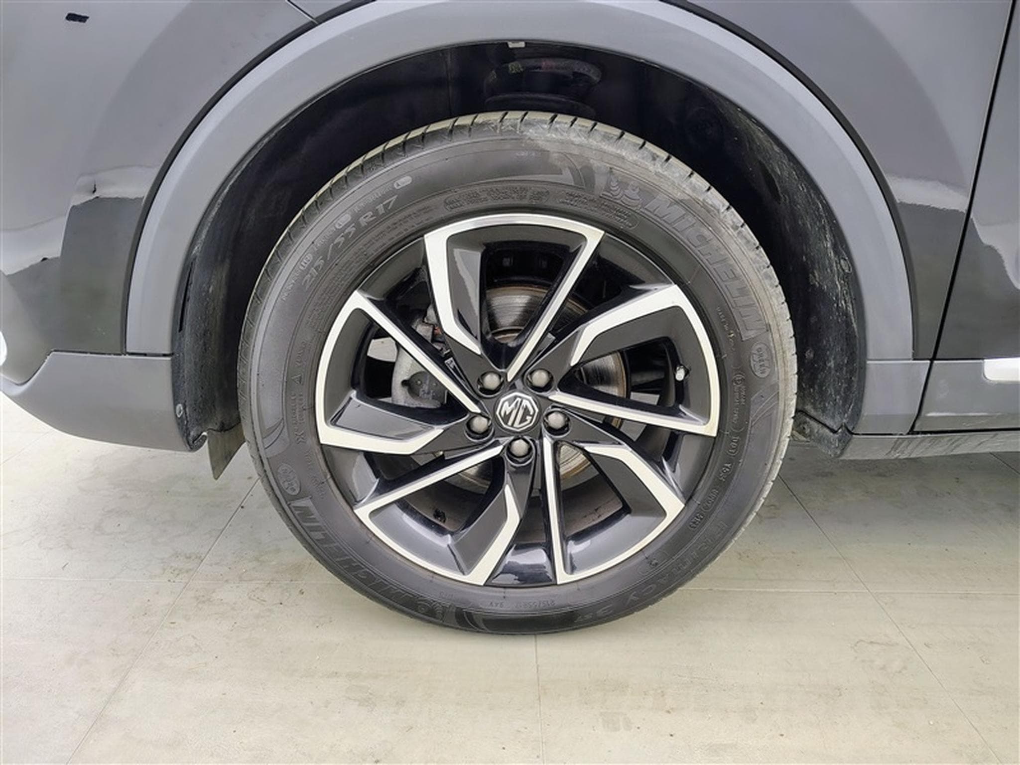MG ZS 1.0 T-GDi 110cv AUTO Luxury NAVI / FULL LED / CUIR / CAMERA (2024) - Photo 6