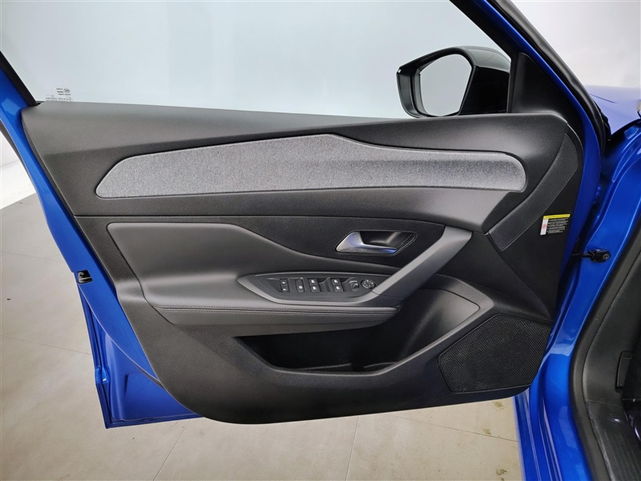 Peugeot 308 1.2 PureTech Allure S-CUIR / NAVI / CARPLAY / CAMERA (2023) - Photo 17