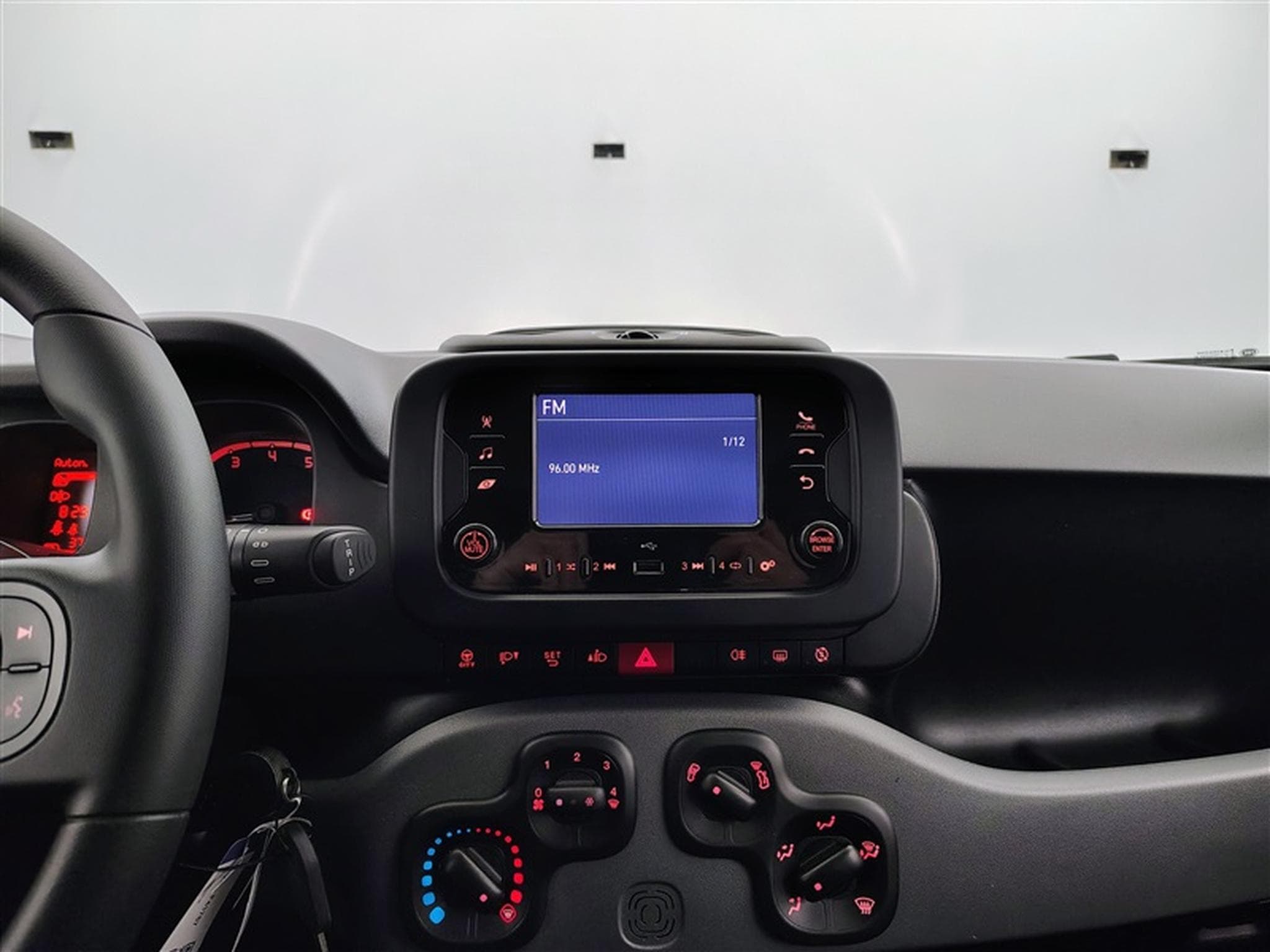 Fiat Panda 1.0i MHEV City Life CLIM / BLUETOOTH (2022) - Photo 11