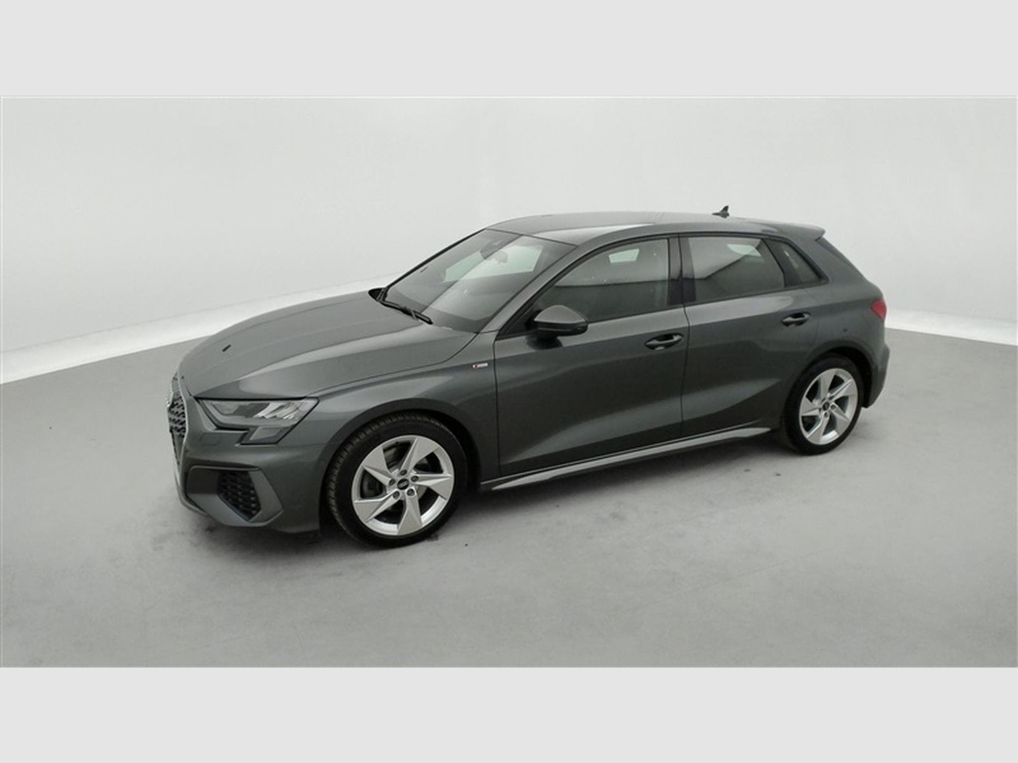 Audi A3 30 TFSI  S-Tronic S-Line  Cuir / Navi / Led (2021) - Photo 20