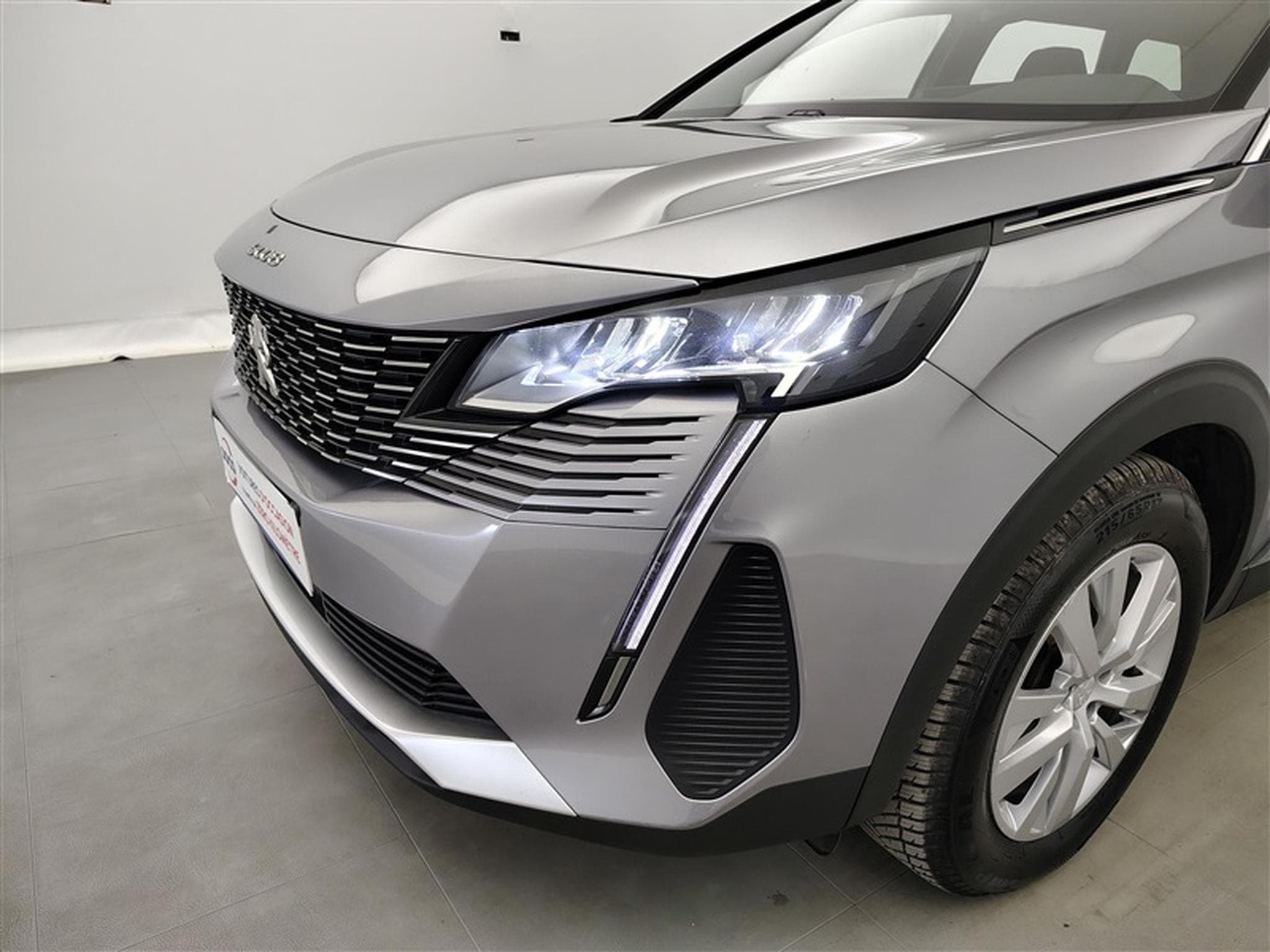 Peugeot 5008 1.5 BlueHdi EAT8 Active Pack NAVI / FULL LED / CARPLAY (2023) - Photo 15