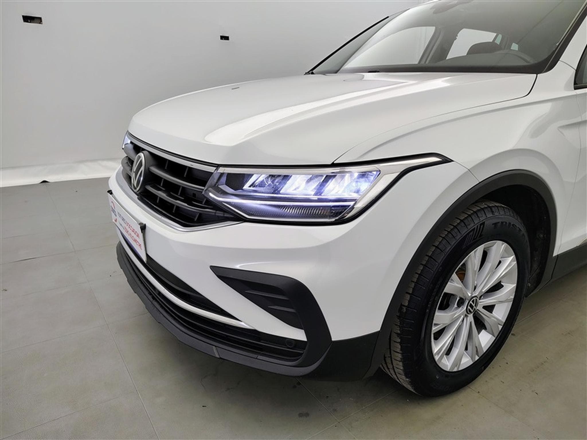 VW Tiguan 1.5 TSI 150Cv DSG Life CARPLAY / CAMERA / PDC (2023) - Photo 15