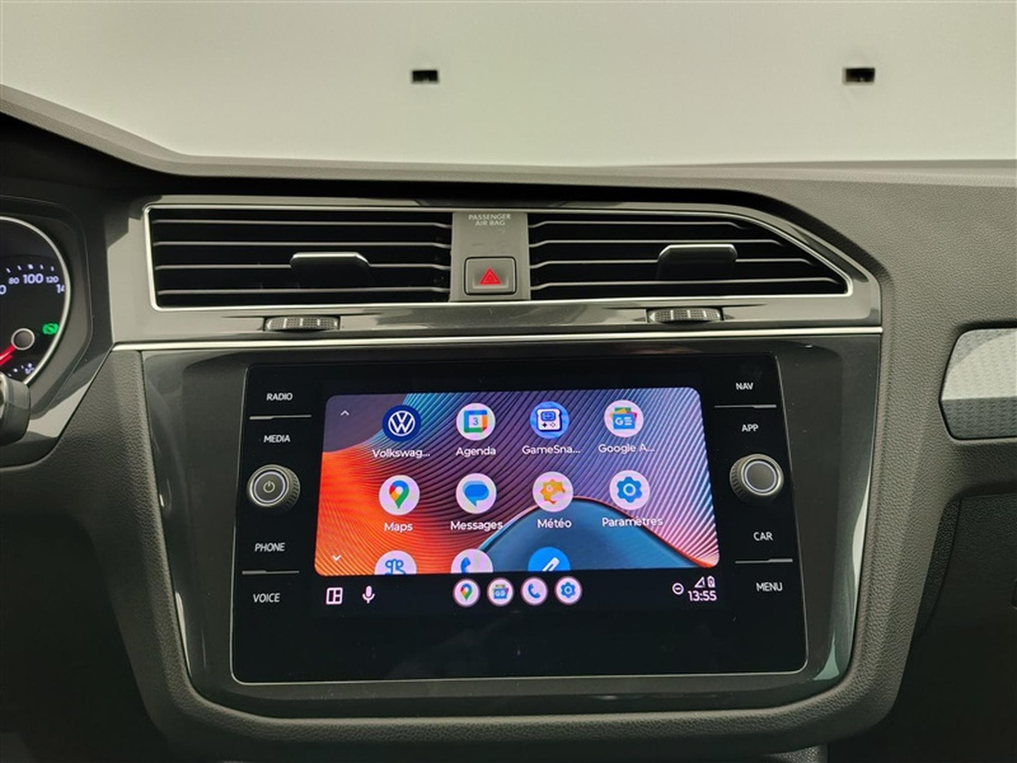 VW Tiguan 1.5 TSI 150Cv DSG Life CARPLAY / CAMERA / PDC (2023) - Photo 20