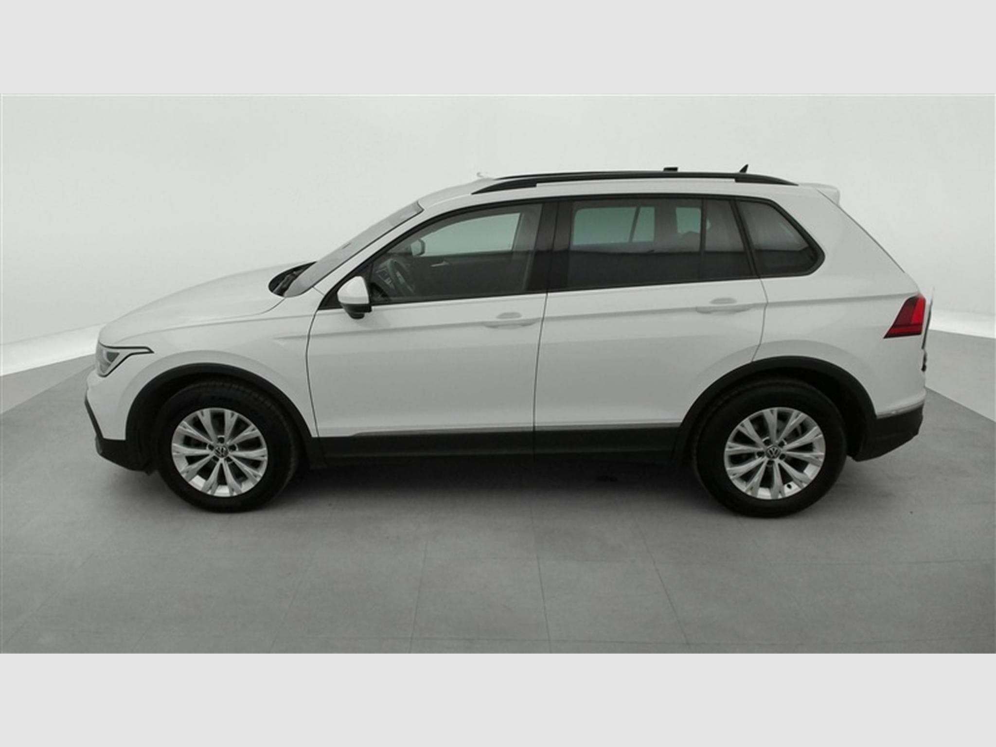 VW Tiguan 1.5 TSI 150Cv DSG Life CARPLAY / CAMERA / PDC (2023) - Photo 3