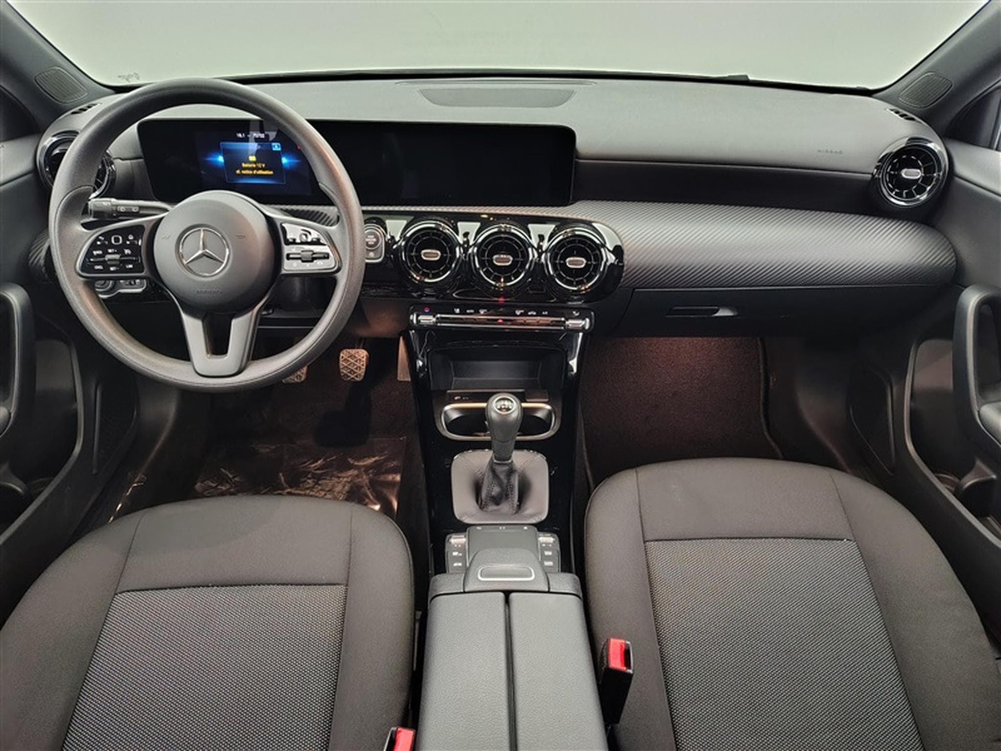 Mercedes A 160 A 160 Business NAVI/PDC AV AR (2021) - Photo 8