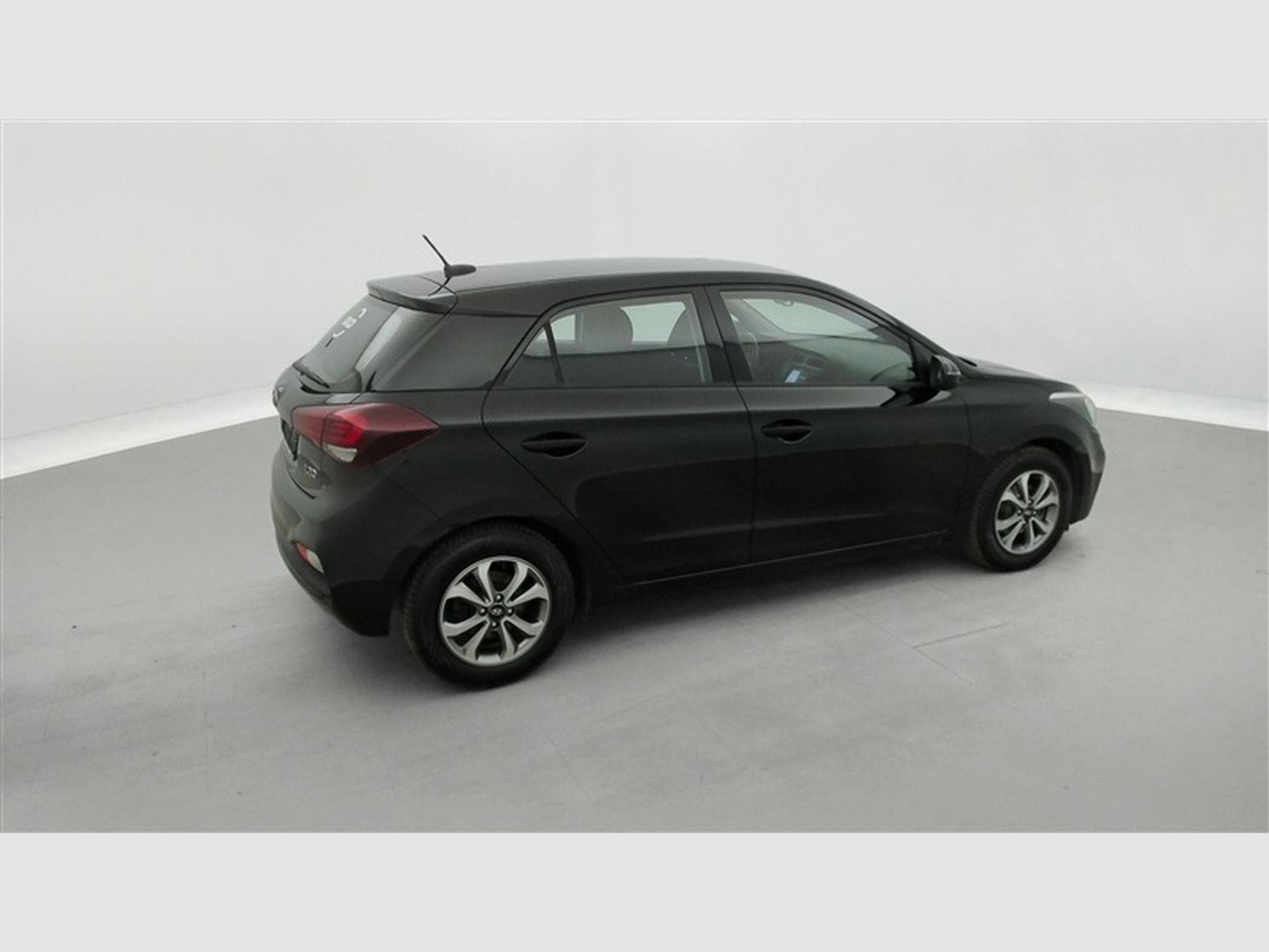 Hyundai i20 1.2i 84cv Twist Pack Techno NAVI / CAMERA / PDC AR / JA 15" (2018) - Photo 25