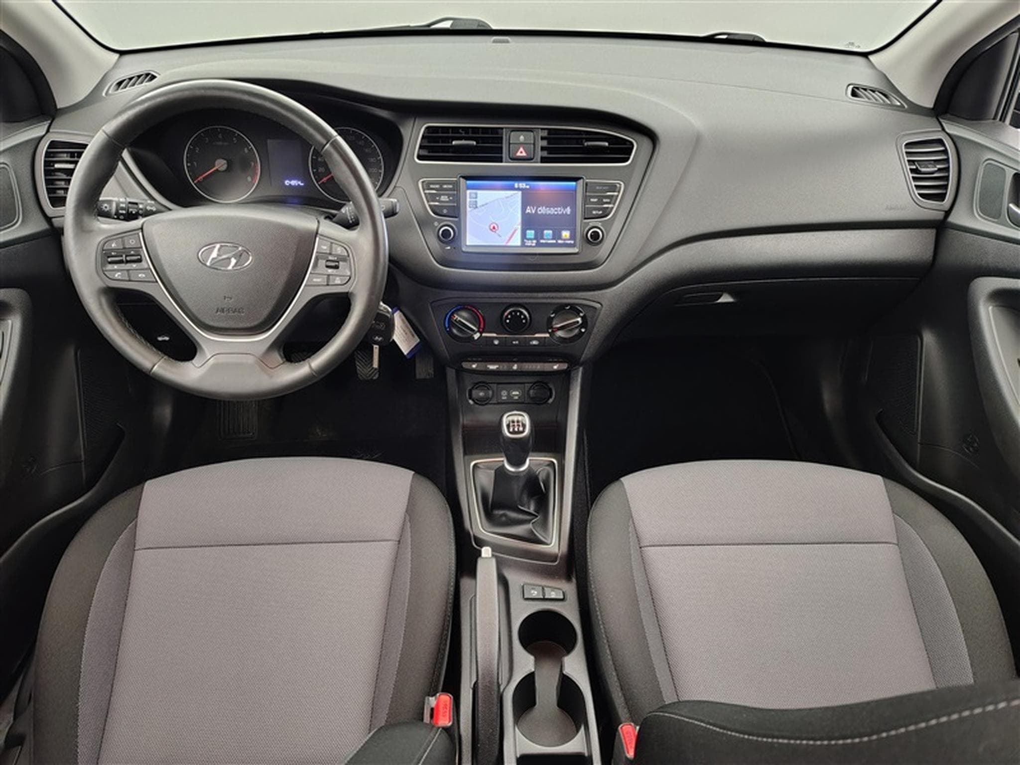 Hyundai i20 1.2i 84cv Twist Pack Techno NAVI / CAMERA / PDC AR / JA 15" (2018) - Photo 8