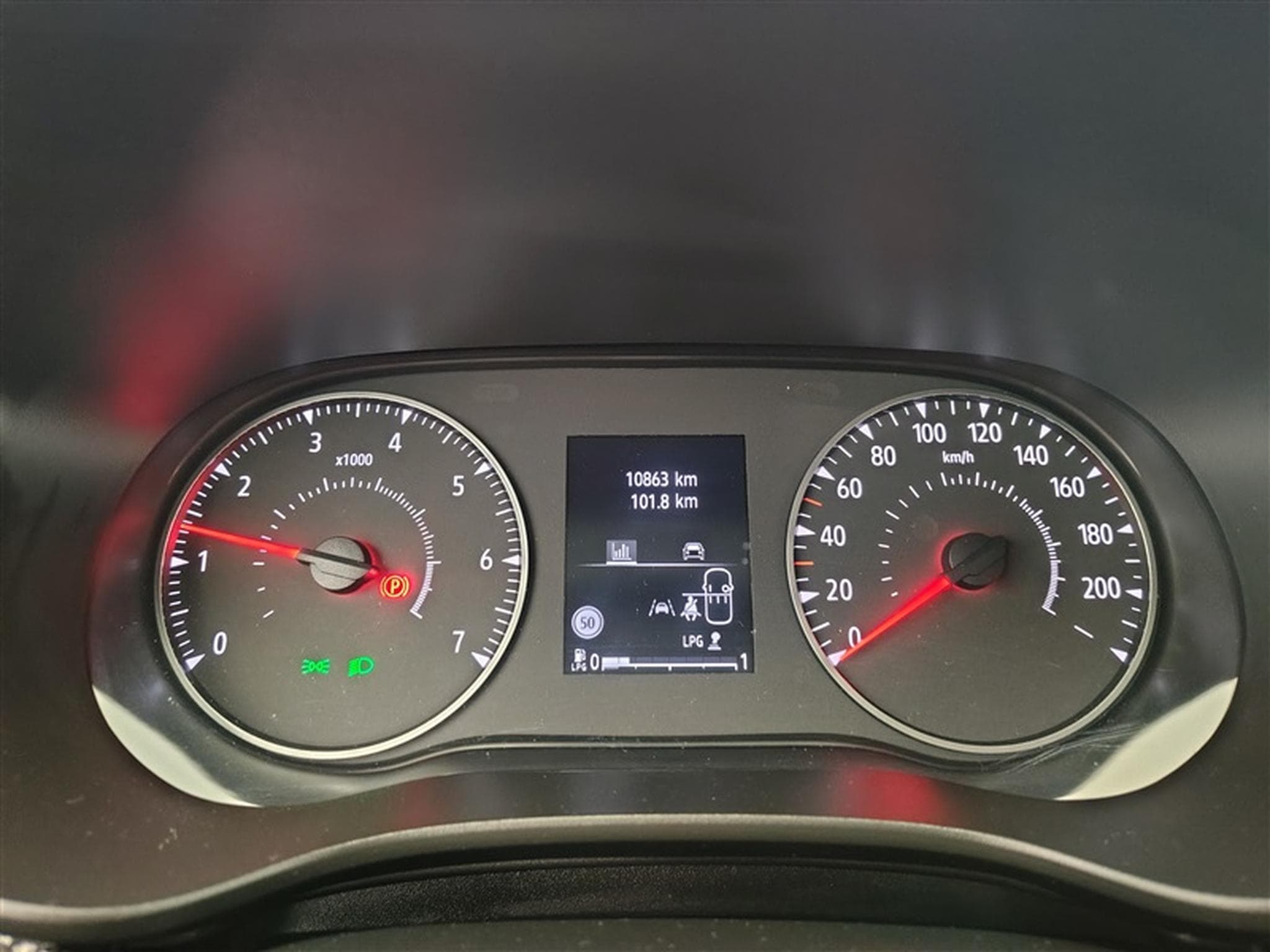 Dacia Sandero 1.0 Eco-G Journey *CARPLAY/FULL LED/CAMERA/PDC AV ARR/JA16* (2025) - Photo 10