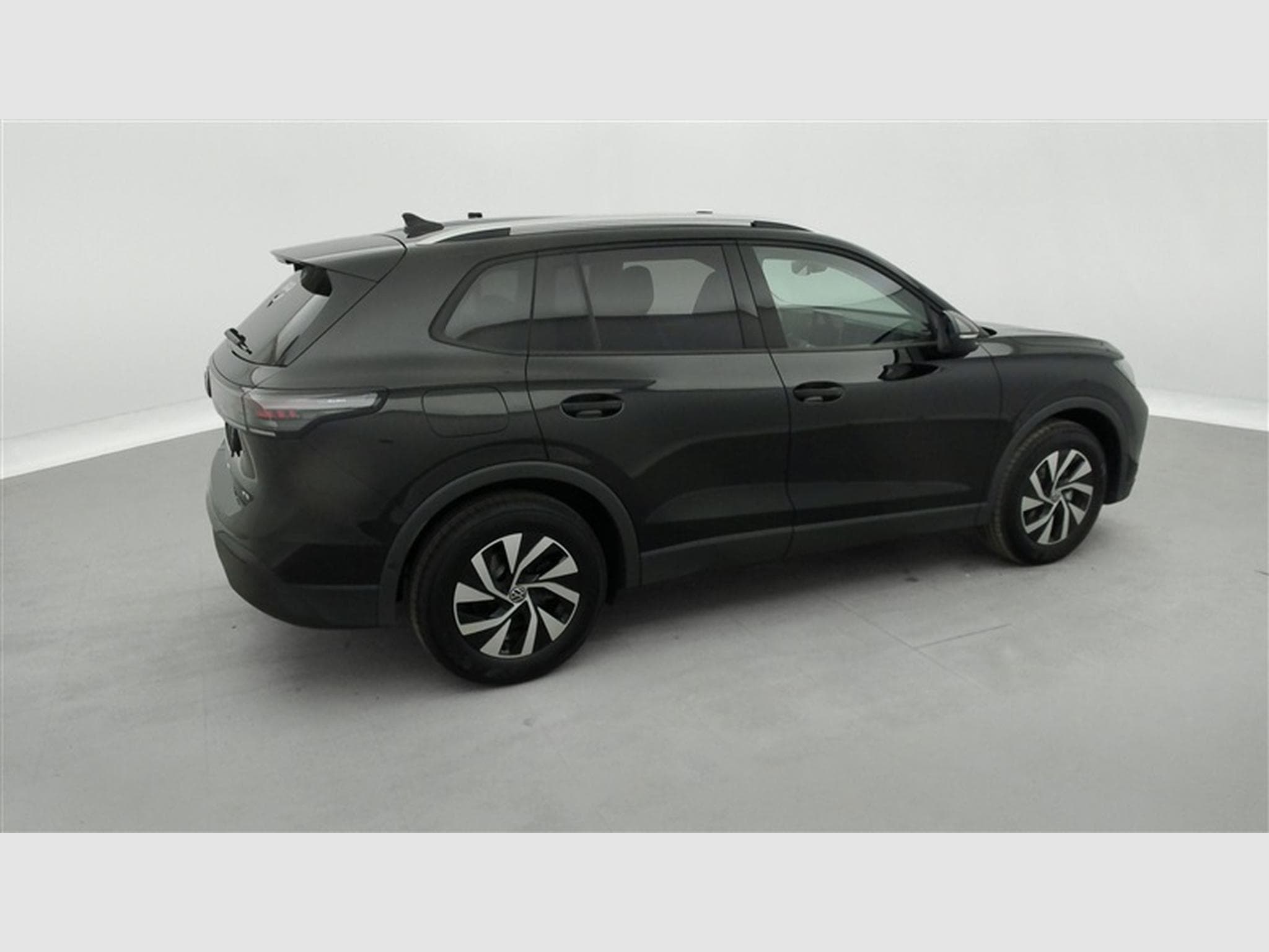 VW Tiguan 1.5 TSI 130cv DSG United CARPLAY / FULL LED / CAMERA 360° (2026) - Photo 24