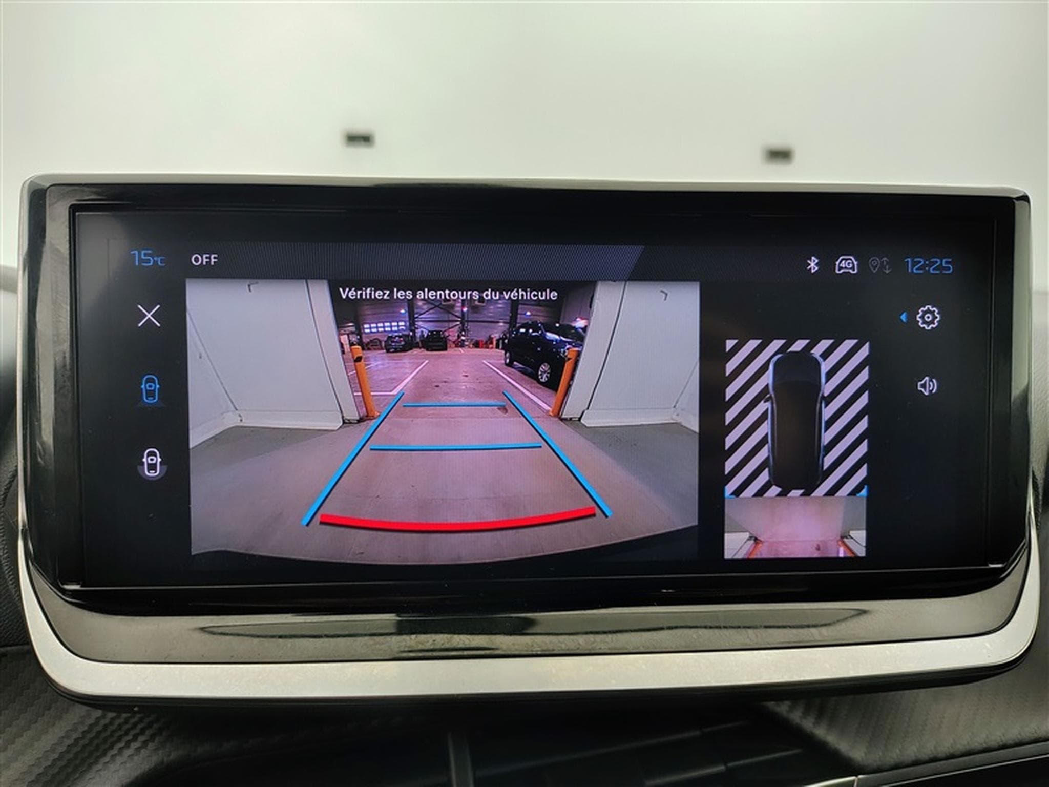 Peugeot 2008 1.2 PureTech Allure NAVI / FULL LED / CARPLAY / S-CUIR (2024) - Photo 18