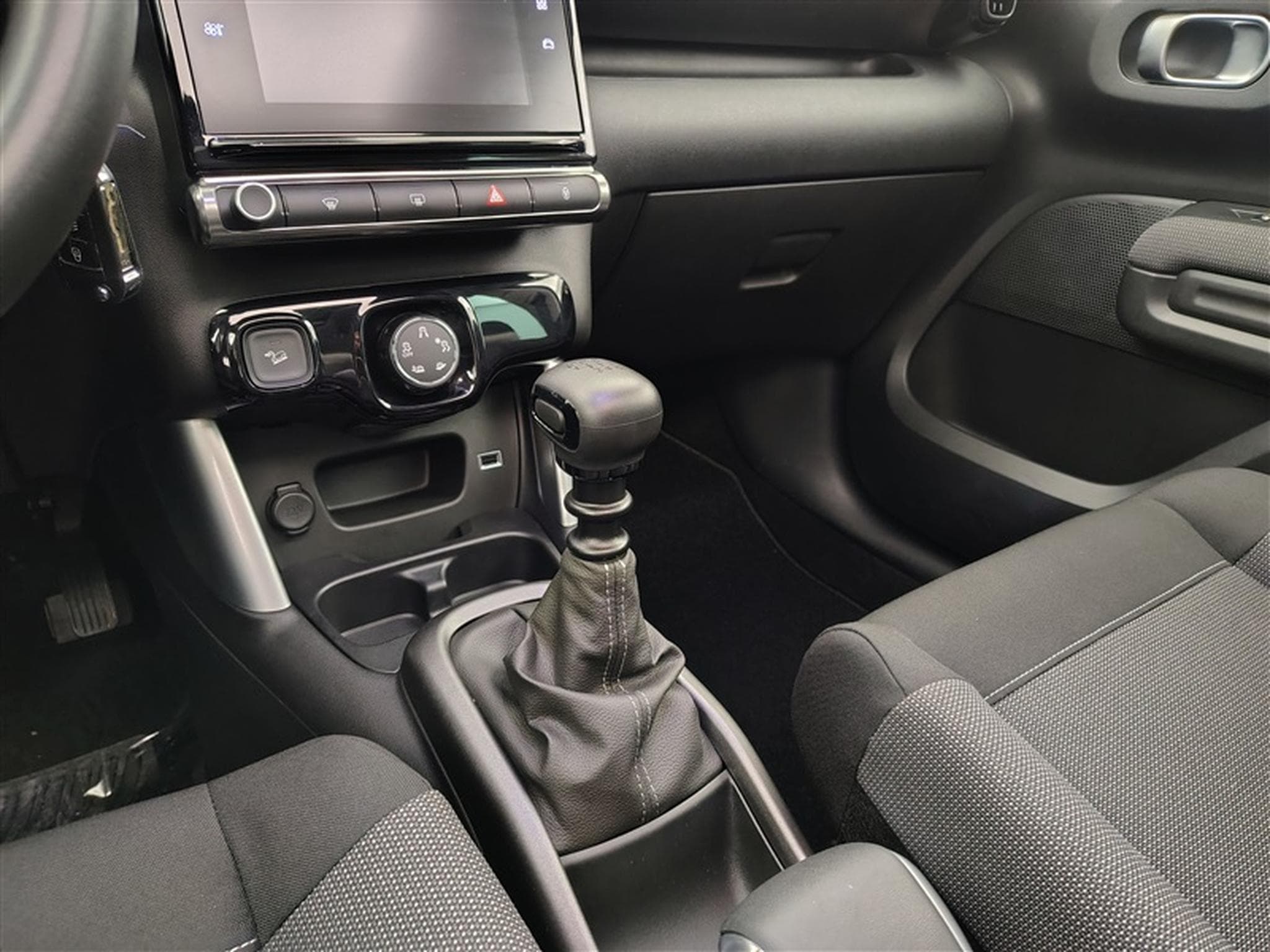 Citroen C3 Aircross 1.5 BlueHDi Feel S&S (2020) - Photo 12